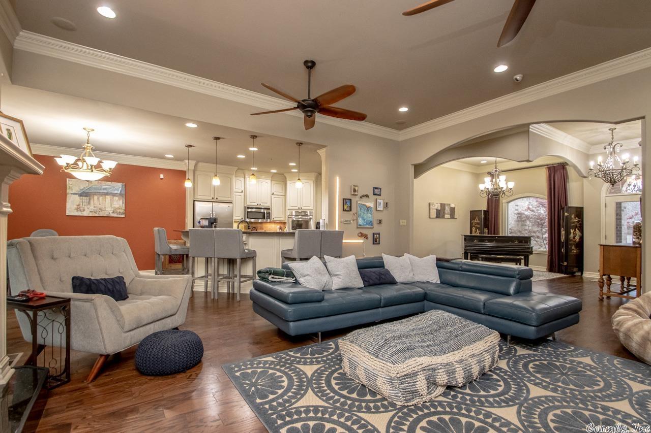 CHENAL VALLEY EPERNAY PLACE - Residential
