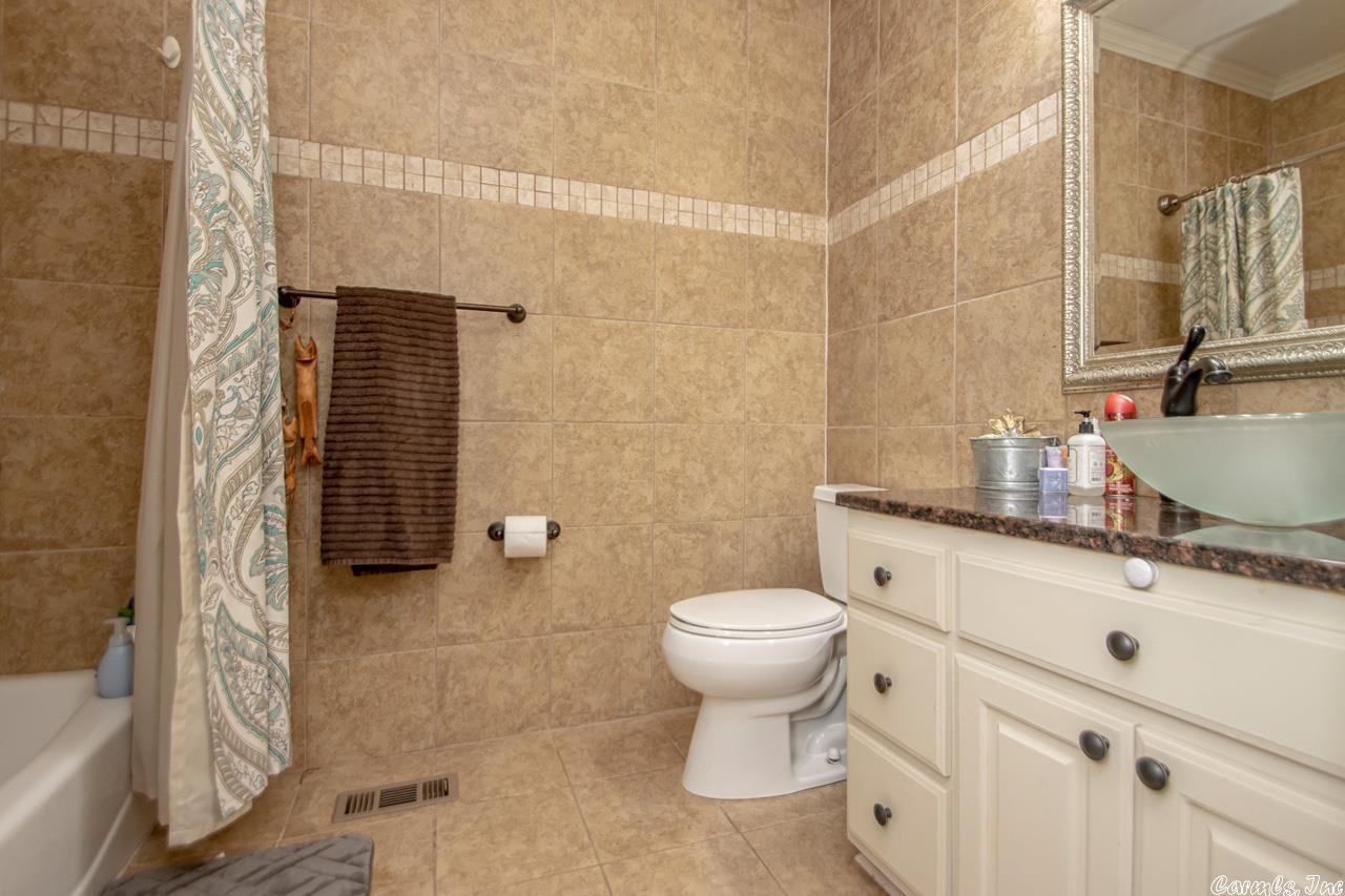 CHENAL VALLEY EPERNAY PLACE - Residential