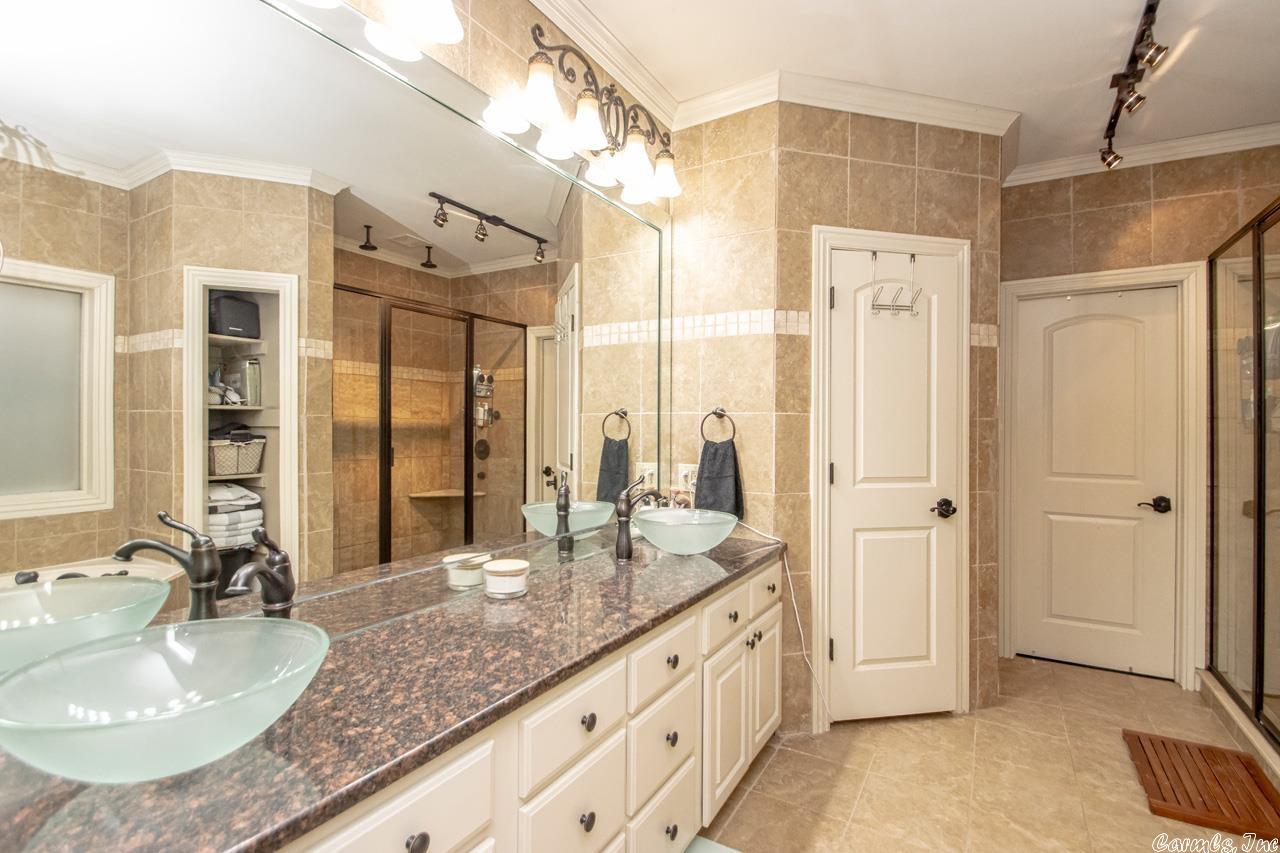 CHENAL VALLEY EPERNAY PLACE - Residential