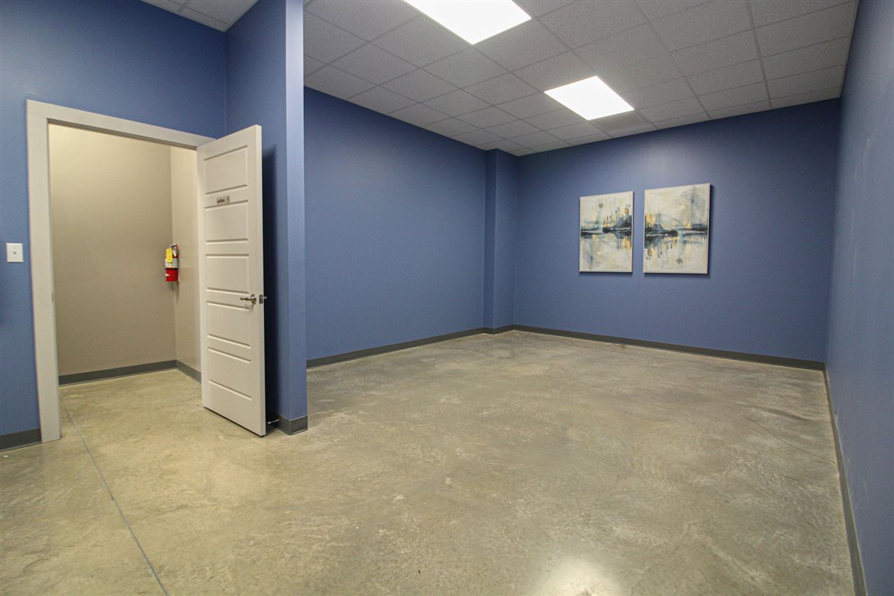 Carriage Hill - Commercial Sale