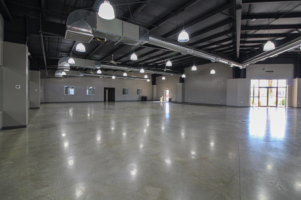Carriage Hill - Commercial Sale
