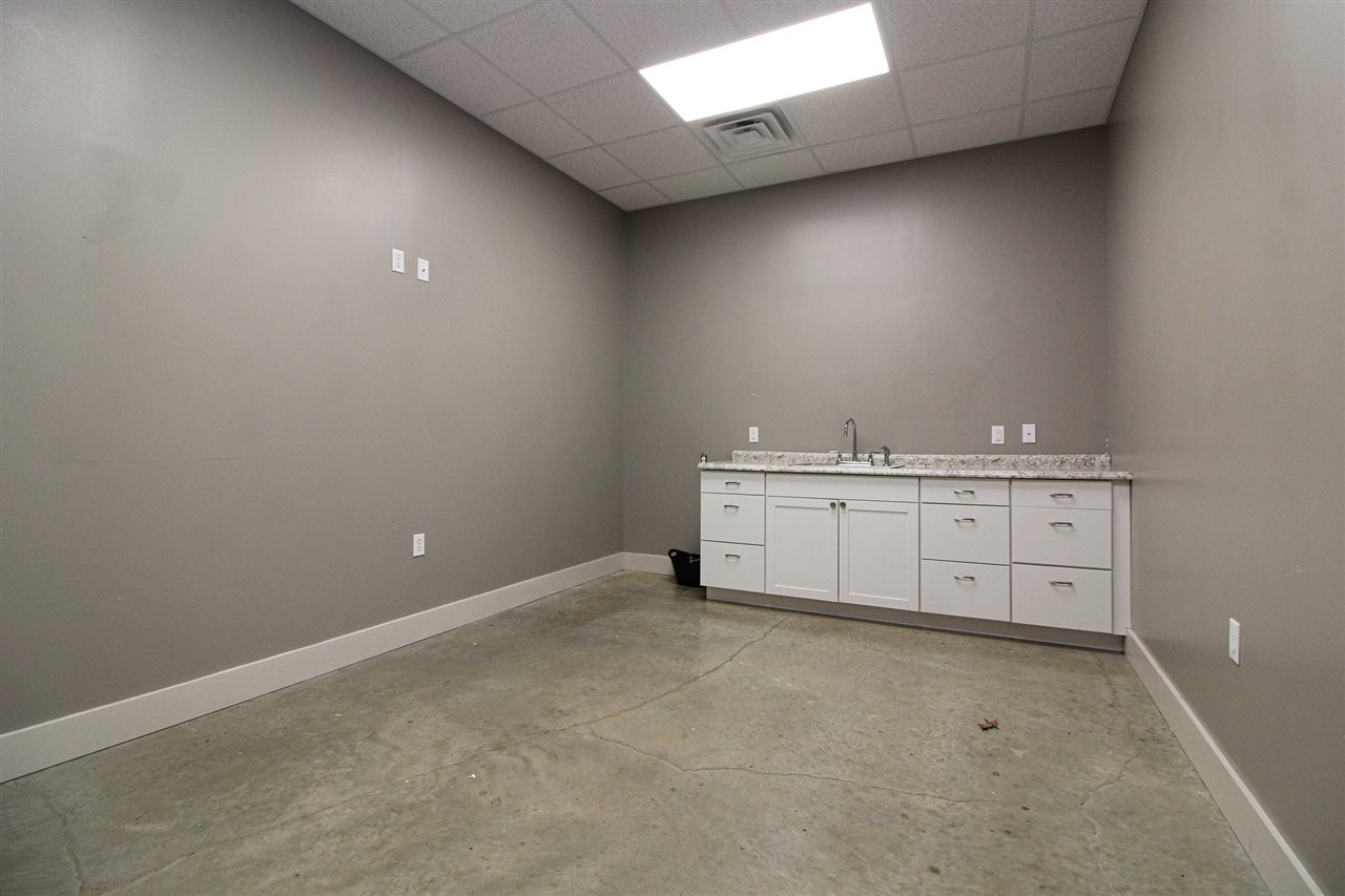 Carriage Hill - Commercial Sale