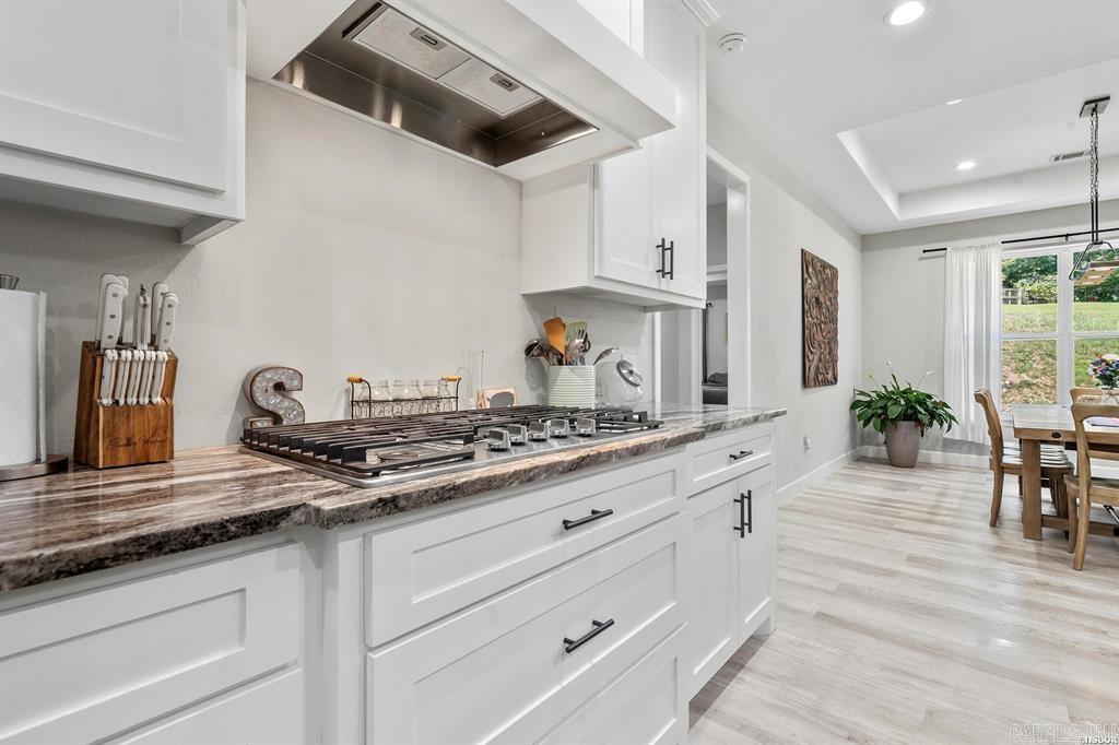 WINDSONG BAY ESTATE - Residential