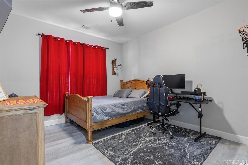 WINDSONG BAY ESTATE - Residential