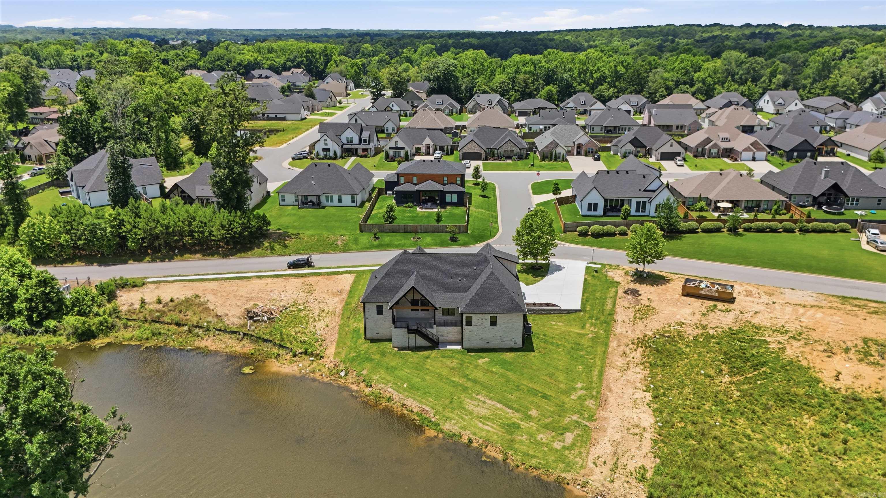 NORTH SHORE @ HURRICANE LAKE EST - Residential