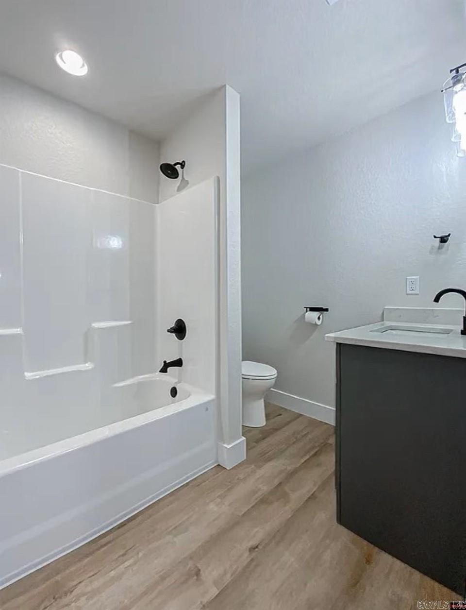SOUTHSIDE MEADOWS - Residential