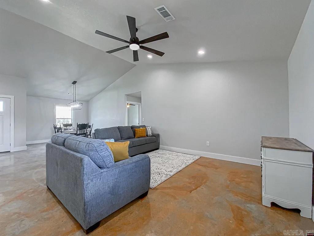 SOUTHSIDE MEADOWS - Residential