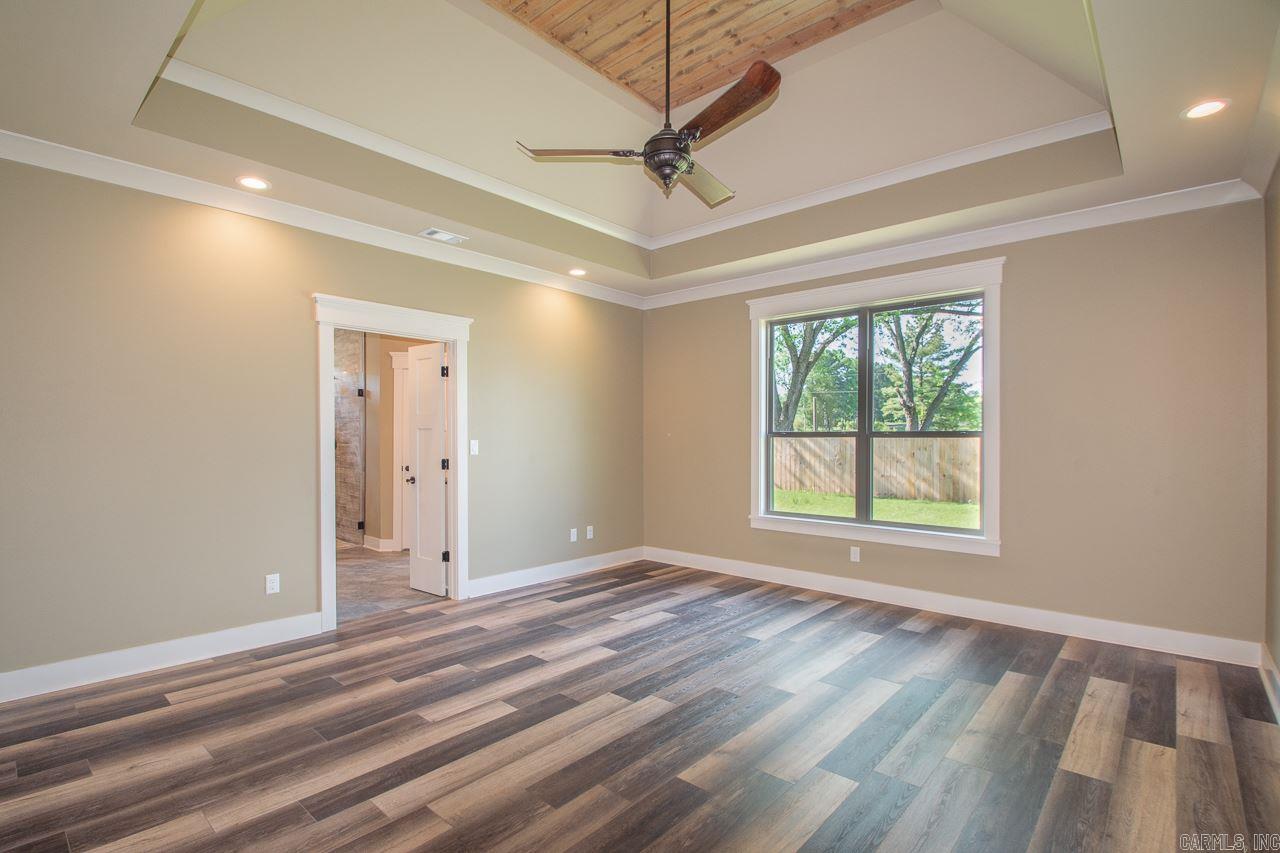 CREEKSIDE - Residential