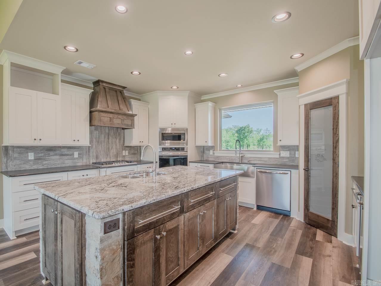 CREEKSIDE - Residential