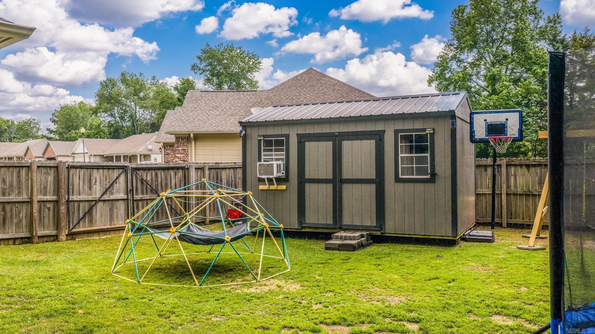 MEADOWLAKE - Residential
