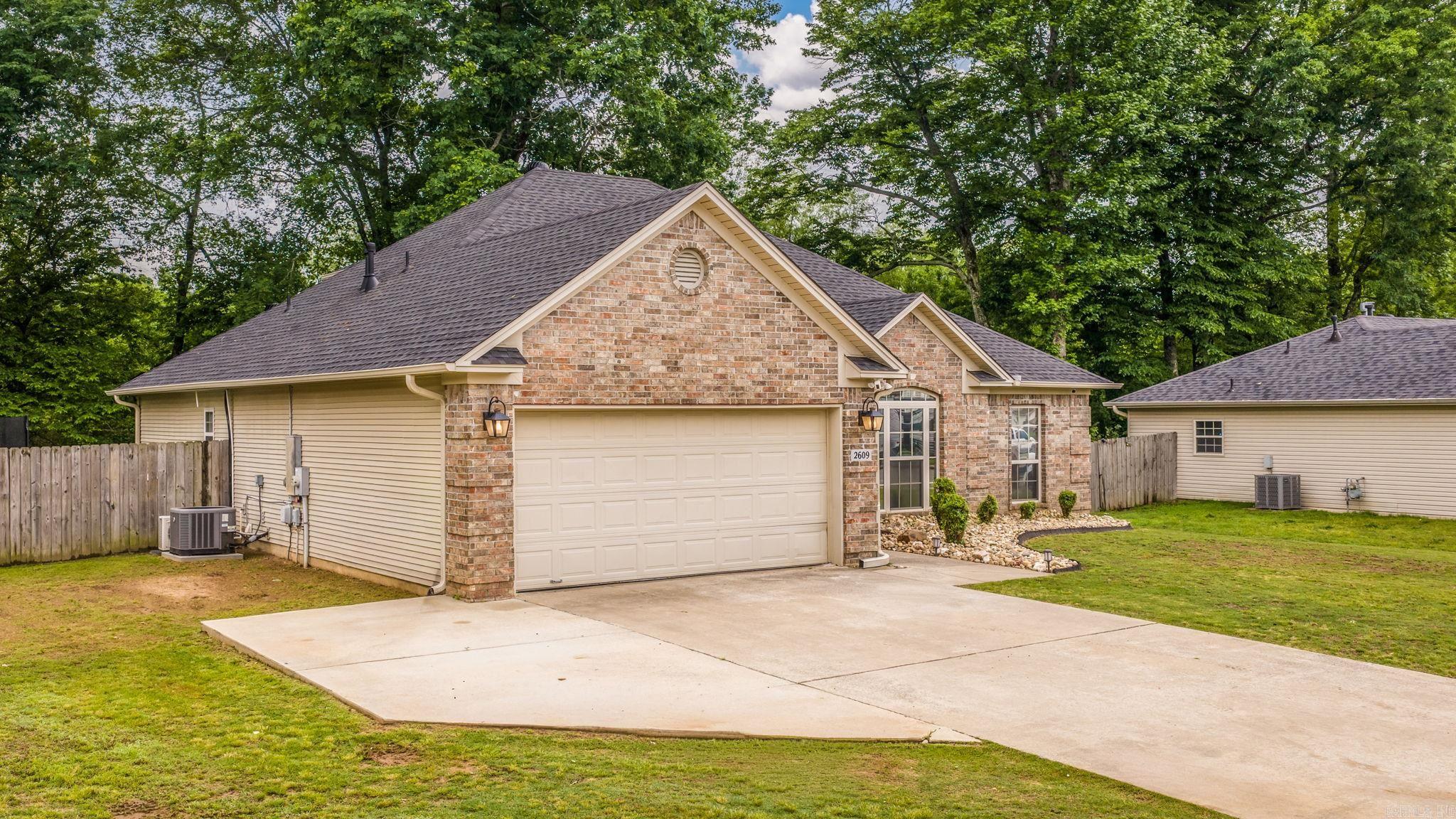 MEADOWLAKE - Residential