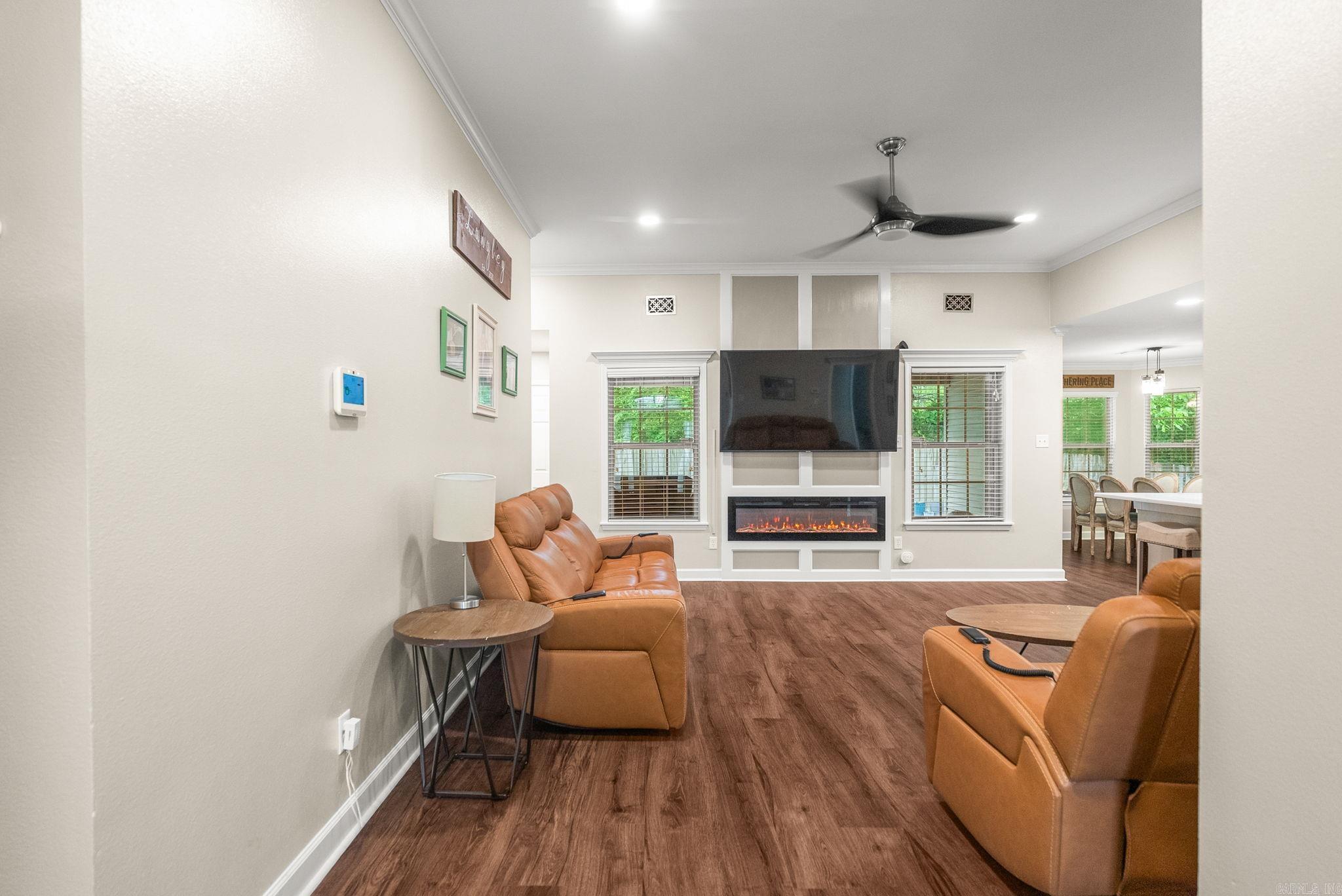 MEADOWLAKE - Residential