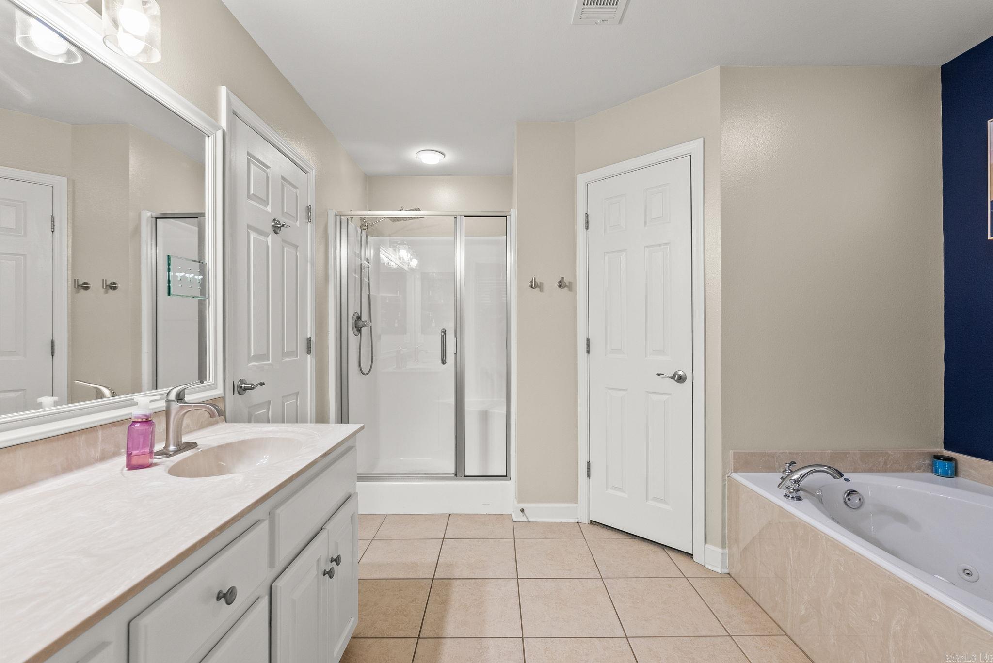 MEADOWLAKE - Residential