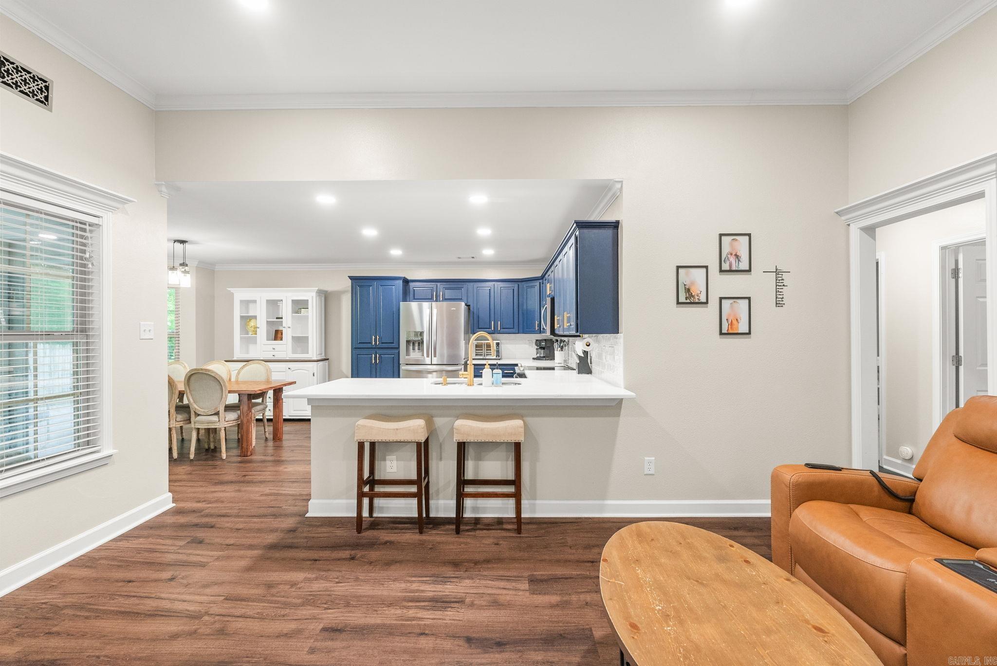 MEADOWLAKE - Residential