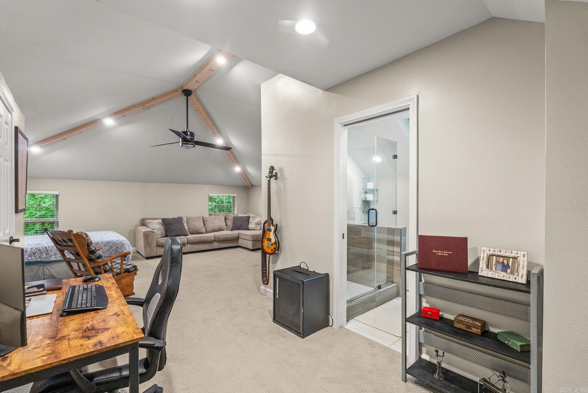 MEADOWLAKE - Residential
