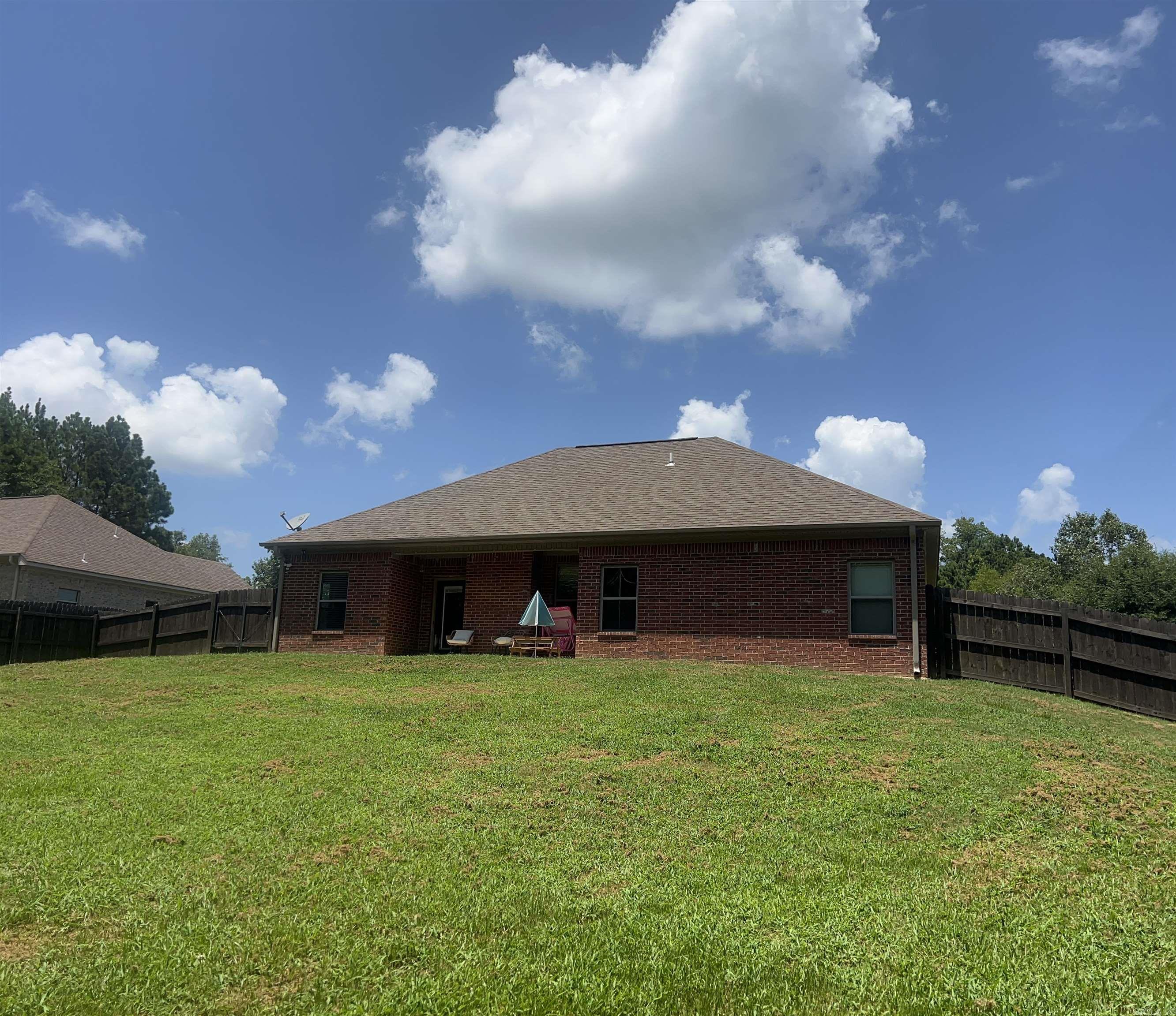 HAMPTON HOLLOW PHASE II - Residential