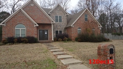 HURRICANE LAKE...brick 3BR 2.5baths $260,500!  fabulous floor plan w/vaulted ceiling & loft that could be 4th BR; 2-car gar, gas start FP in spacious open living/dining; kit has island w/range top; bonus rm with wet bar; corner lot w/extra parking; side patio is part of property; recent pre-qual or proof of funds to close cash offers-no exceptions; EM with all offers; SELLER does NOT pay customary seller closing costs to include: title ins, termite policy, home warranty, survey, closing costs or repairs.