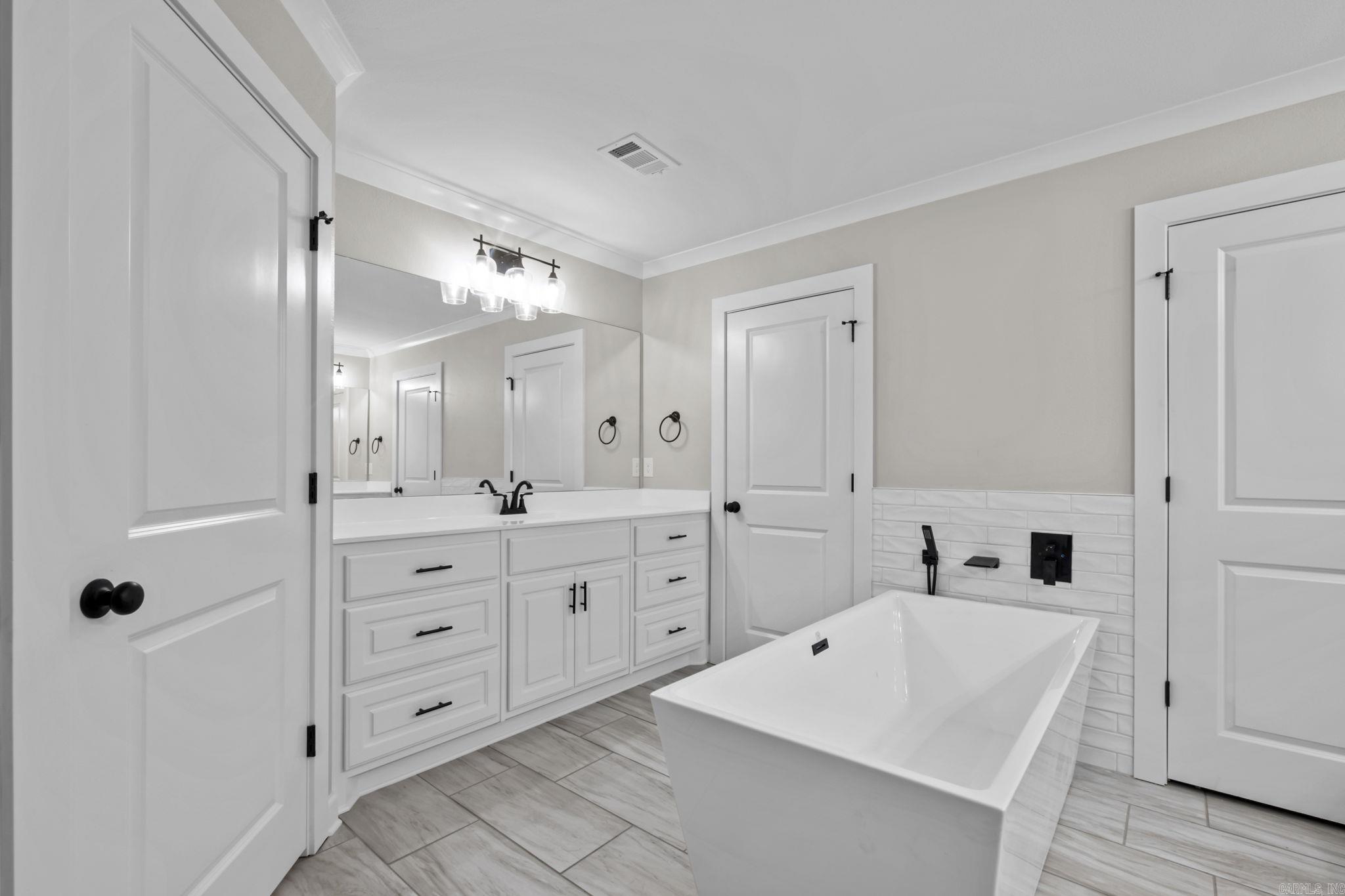 KNOTTING HILL - Residential