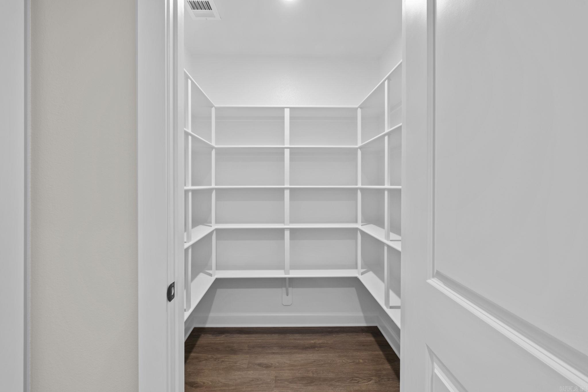 KNOTTING HILL - Residential