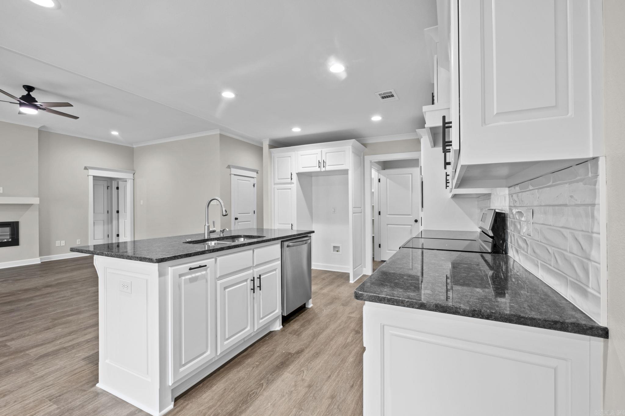 KNOTTING HILL - Residential