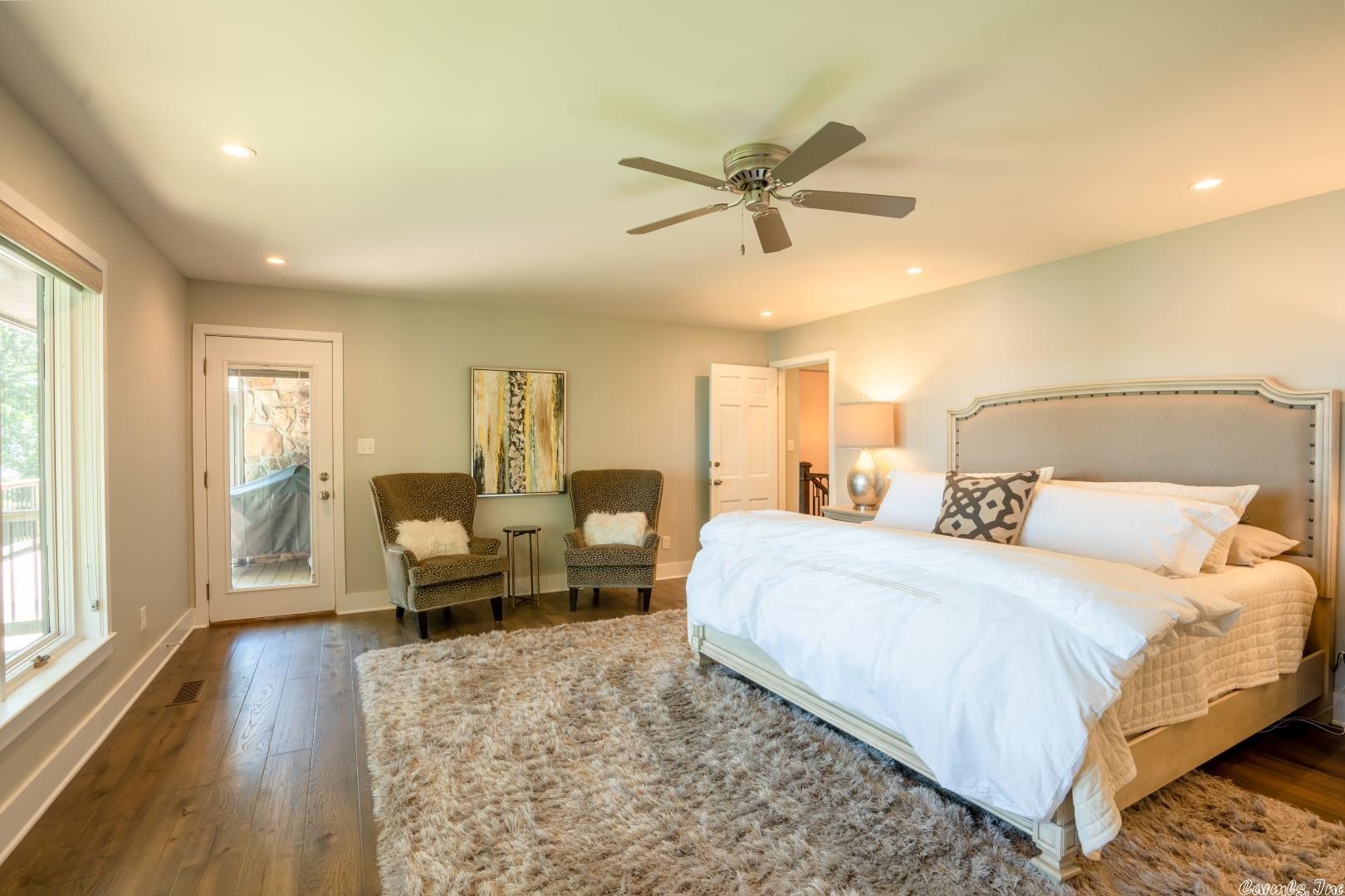 BRIARCLIFF - LAKE - Residential