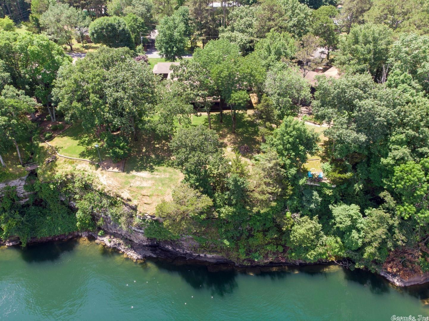 BRIARCLIFF - LAKE - Residential