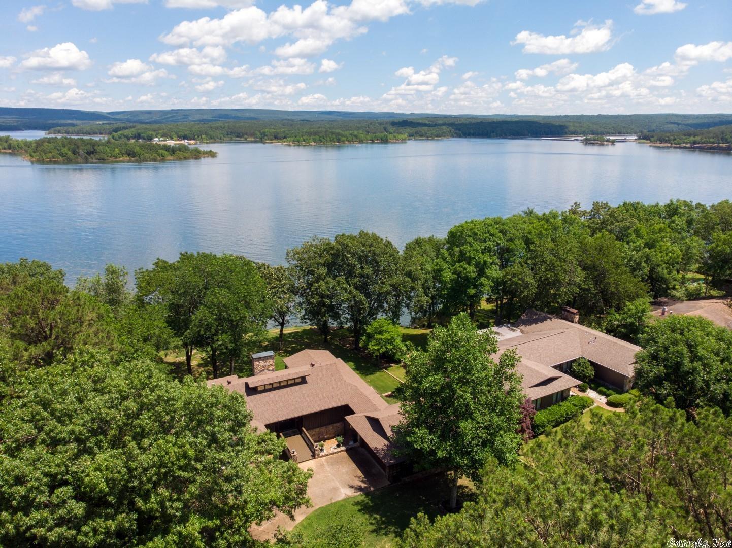 BRIARCLIFF - LAKE - Residential