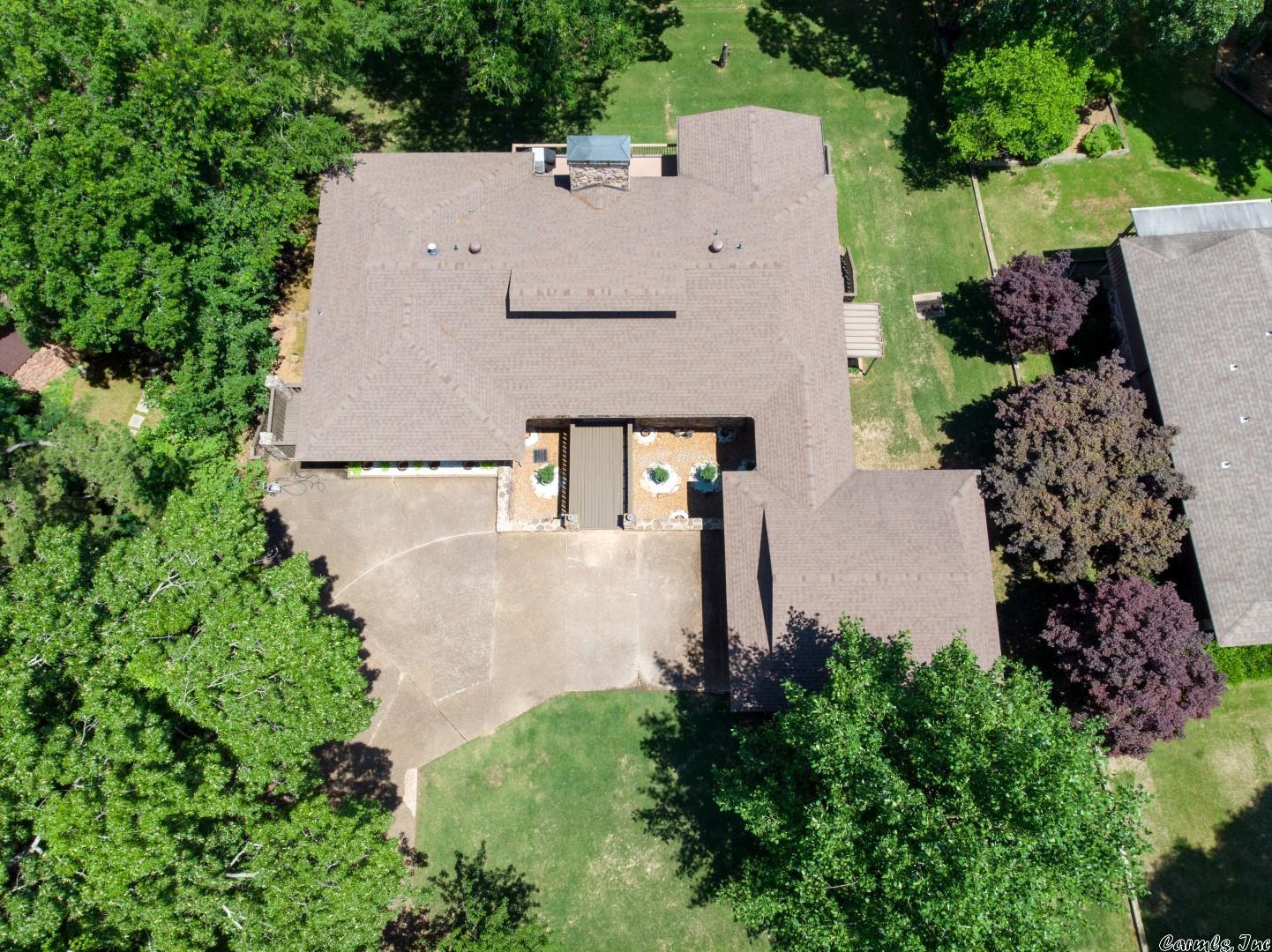 BRIARCLIFF - LAKE - Residential