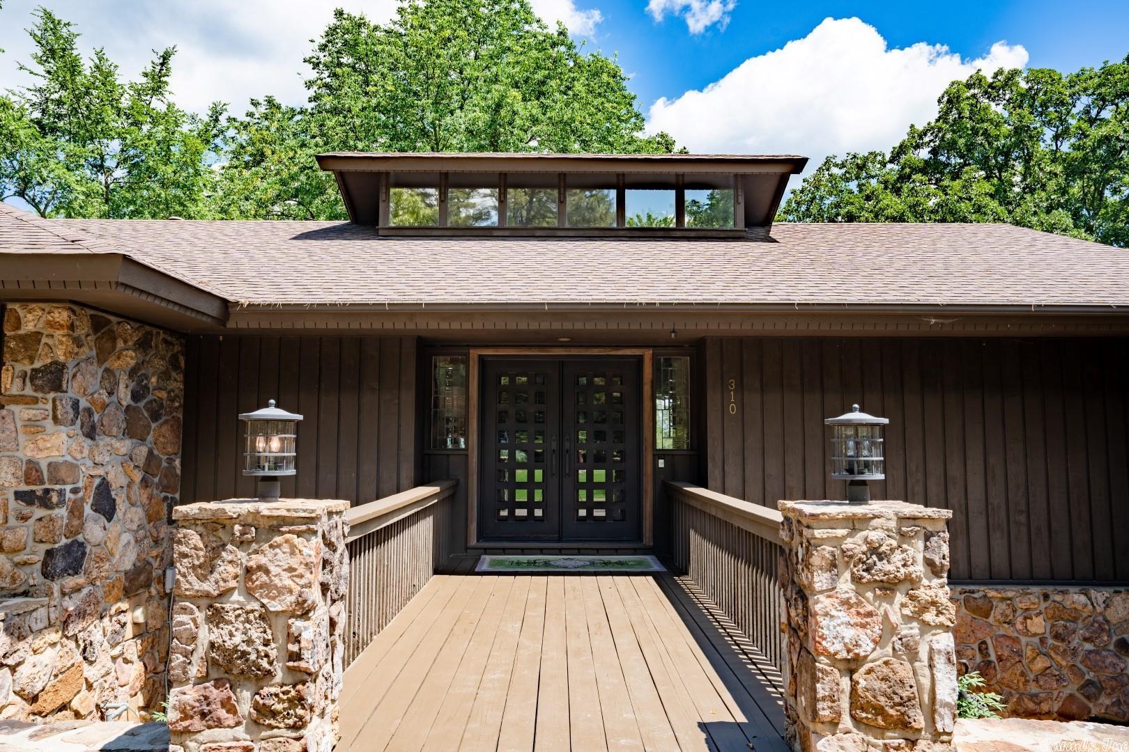BRIARCLIFF - LAKE - Residential