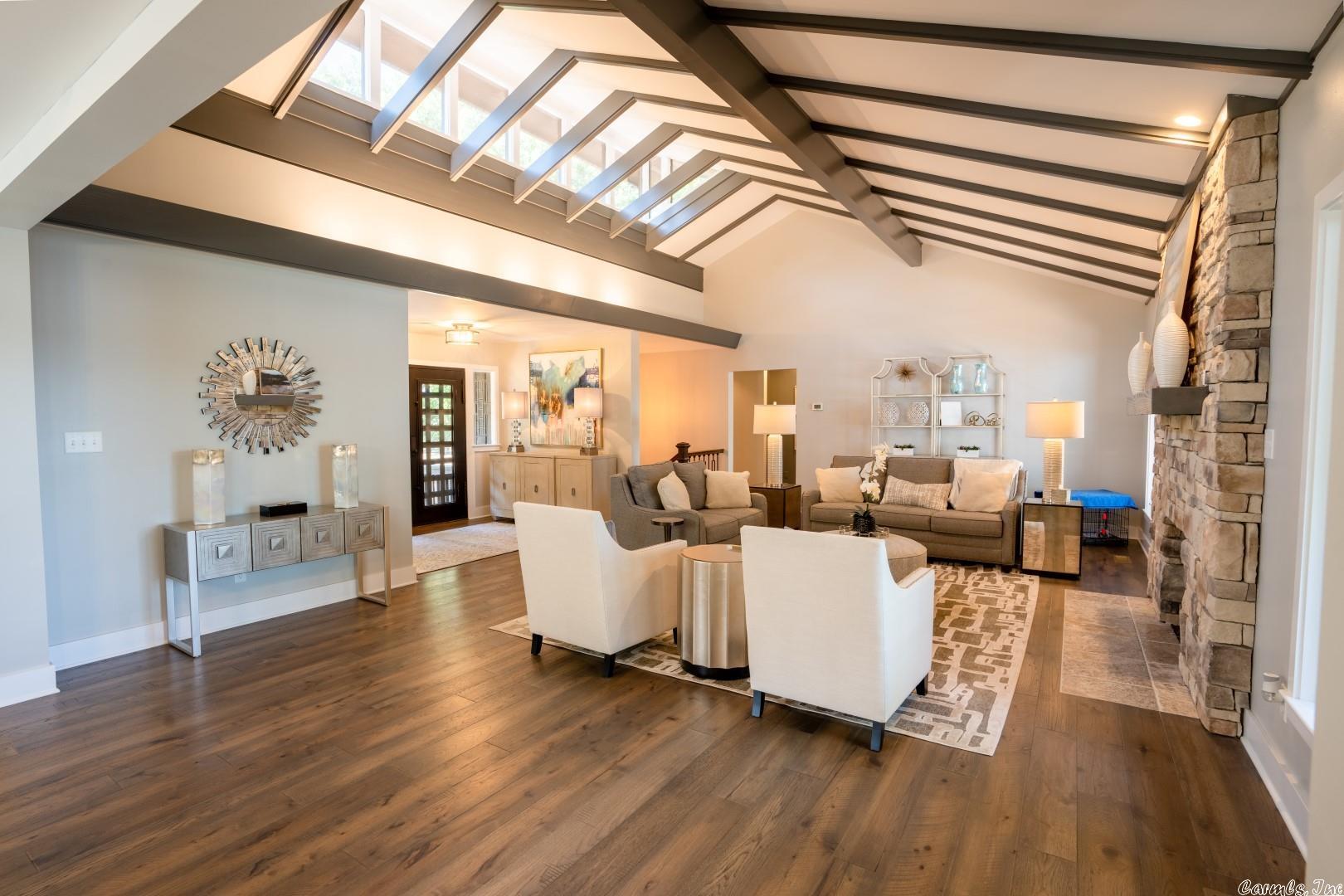 BRIARCLIFF - LAKE - Residential
