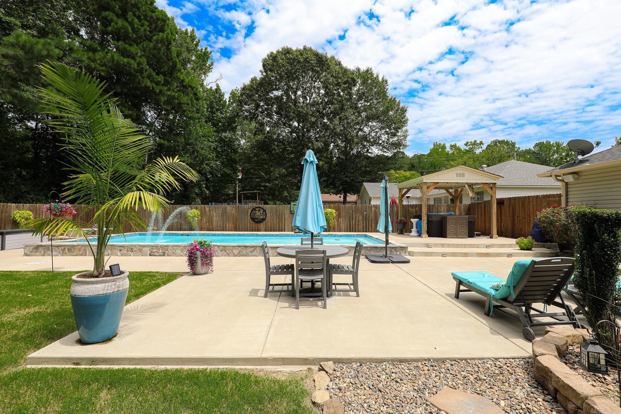SHEFFIELD COVE - Residential