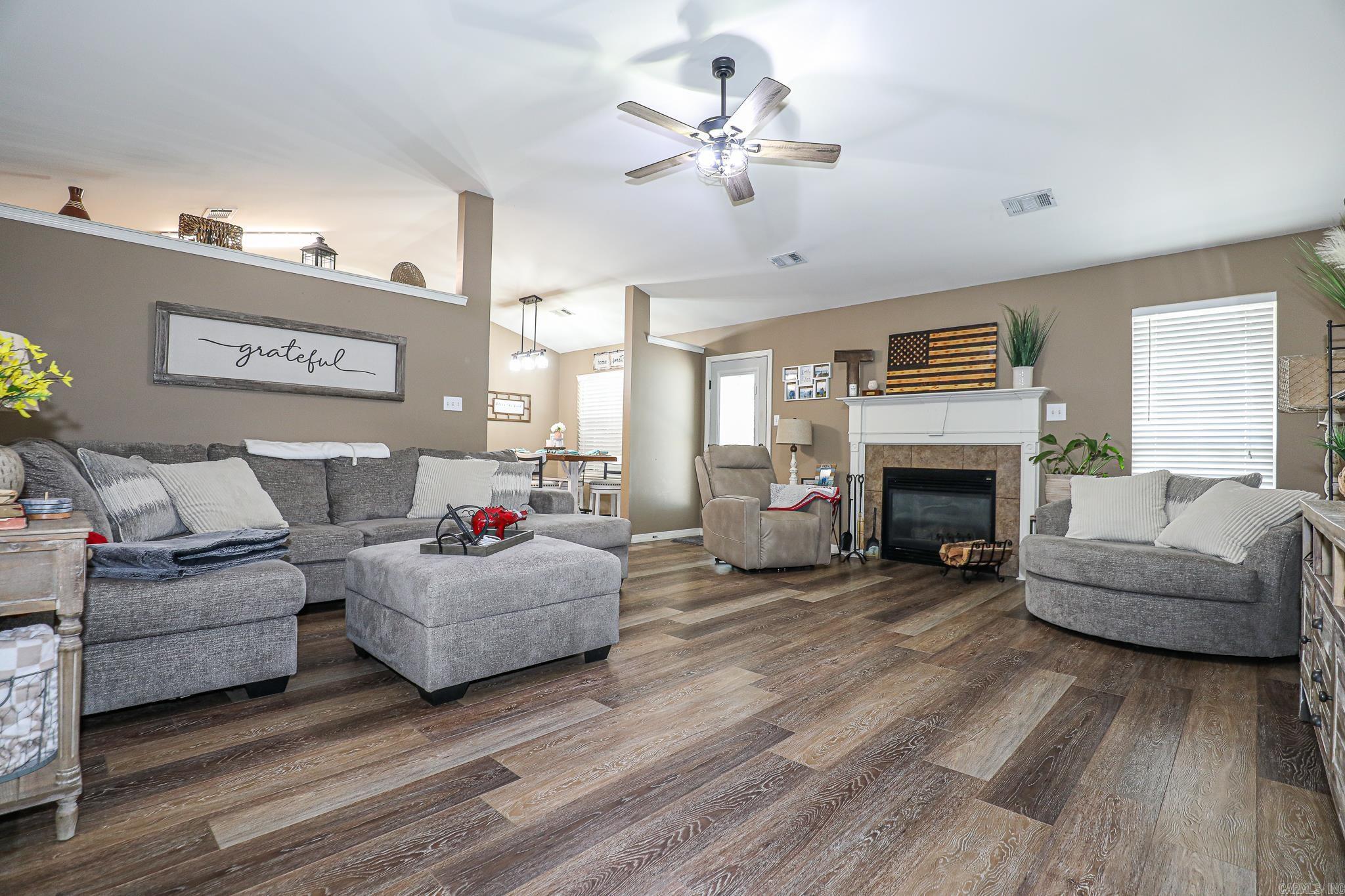 SHEFFIELD COVE - Residential