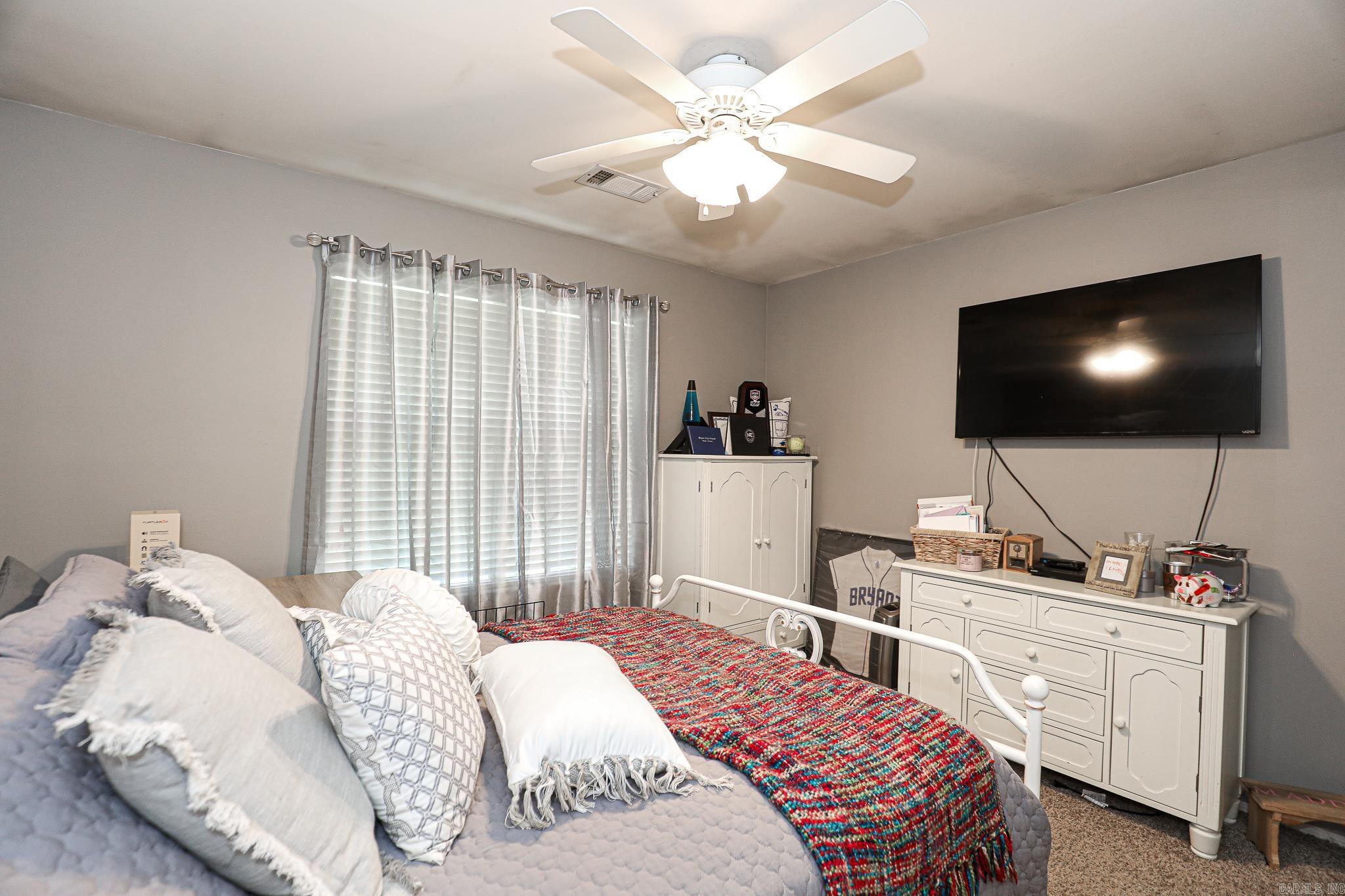 SHEFFIELD COVE - Residential