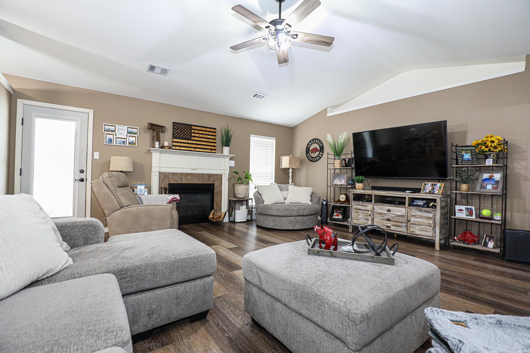 SHEFFIELD COVE - Residential