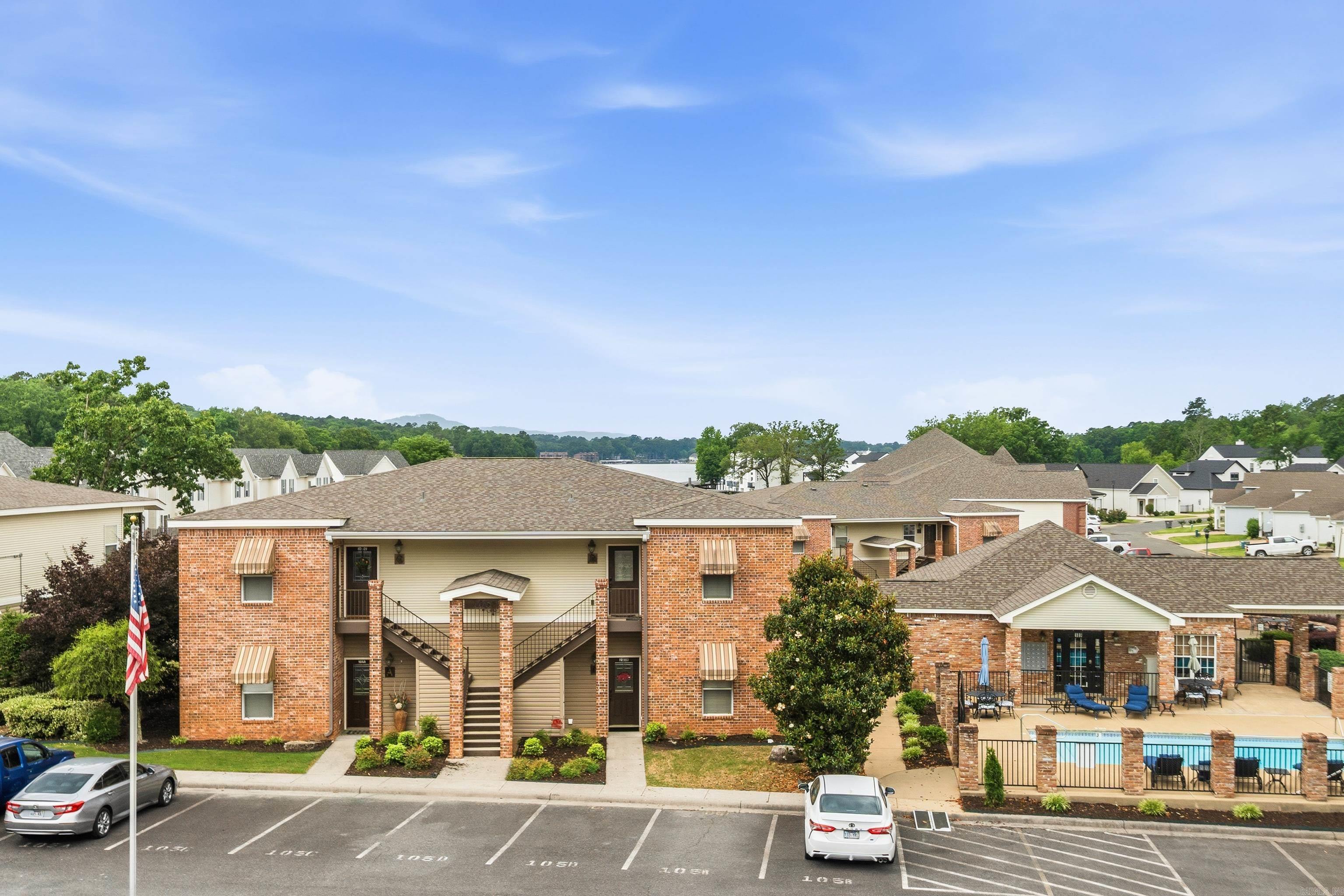 BAY SHORES - Residential