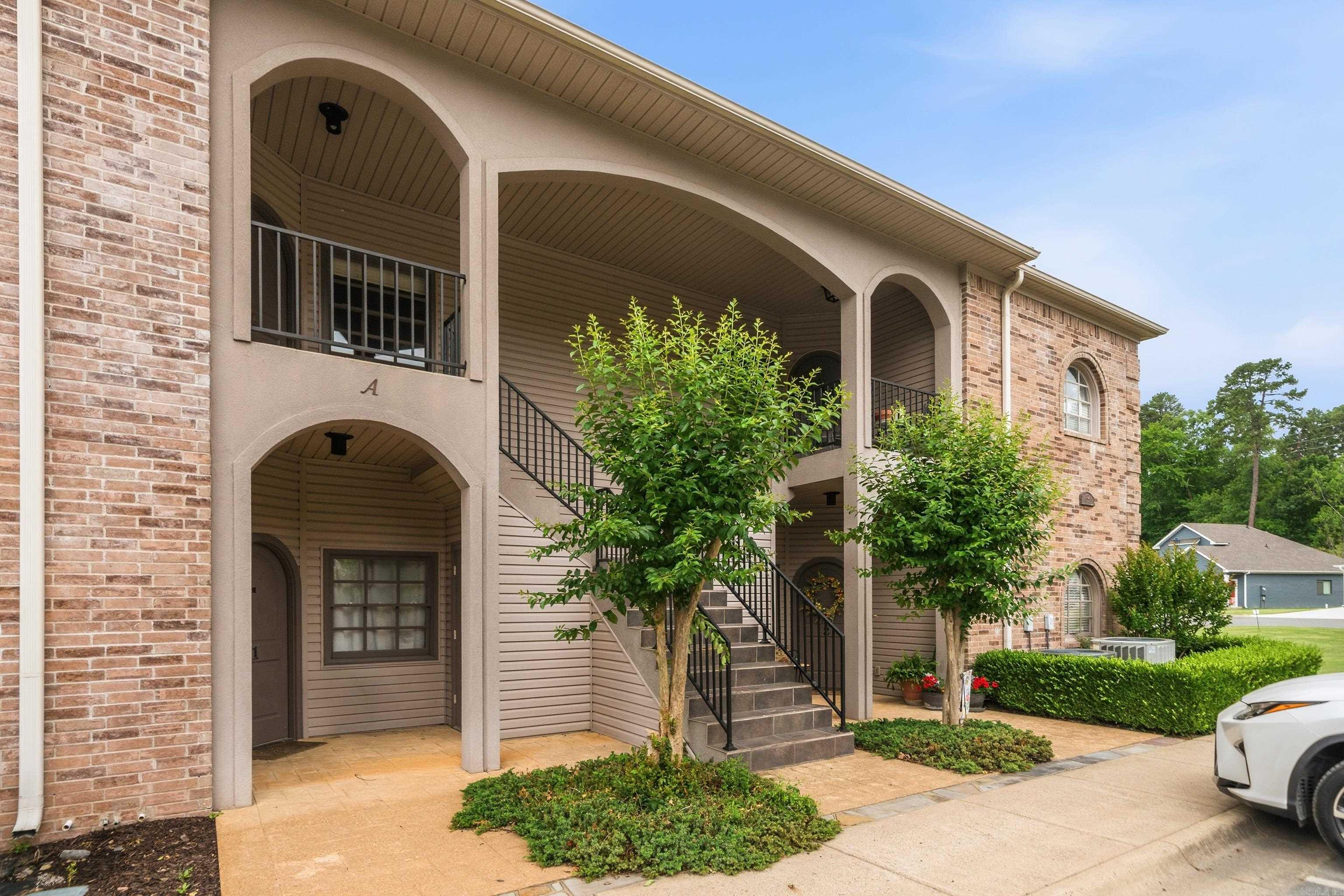 BAY SHORES - Residential