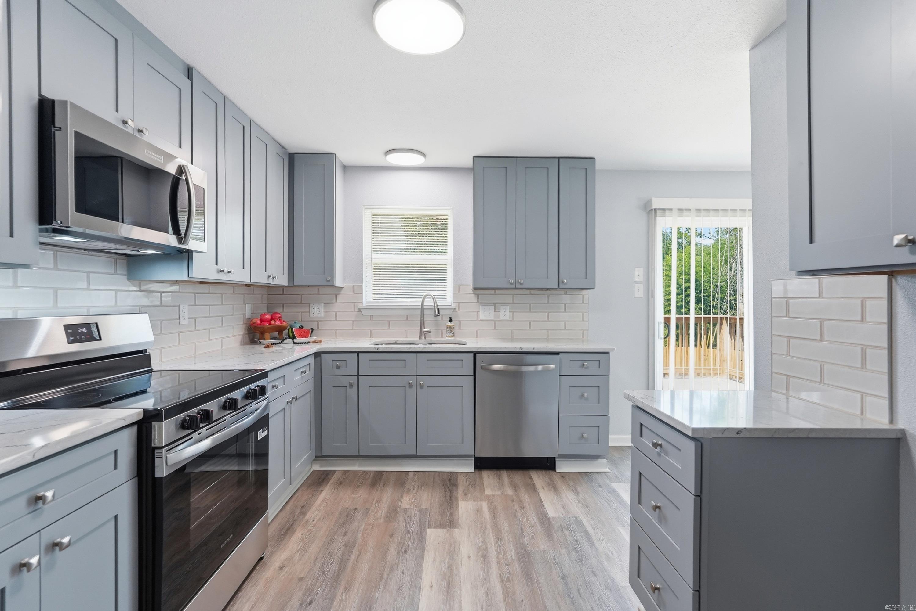 VALLEY VISTA - Residential