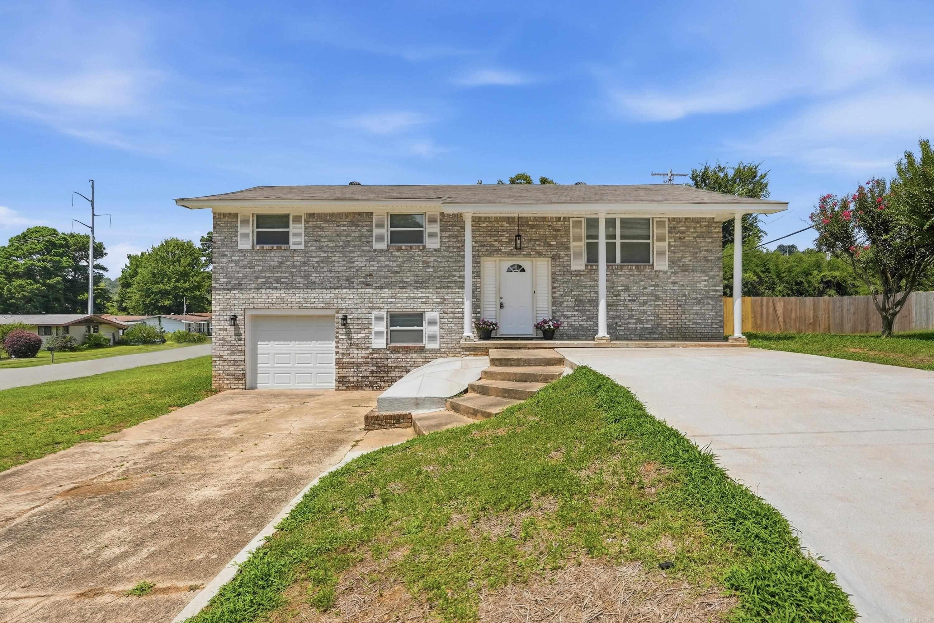 VALLEY VISTA - Residential
