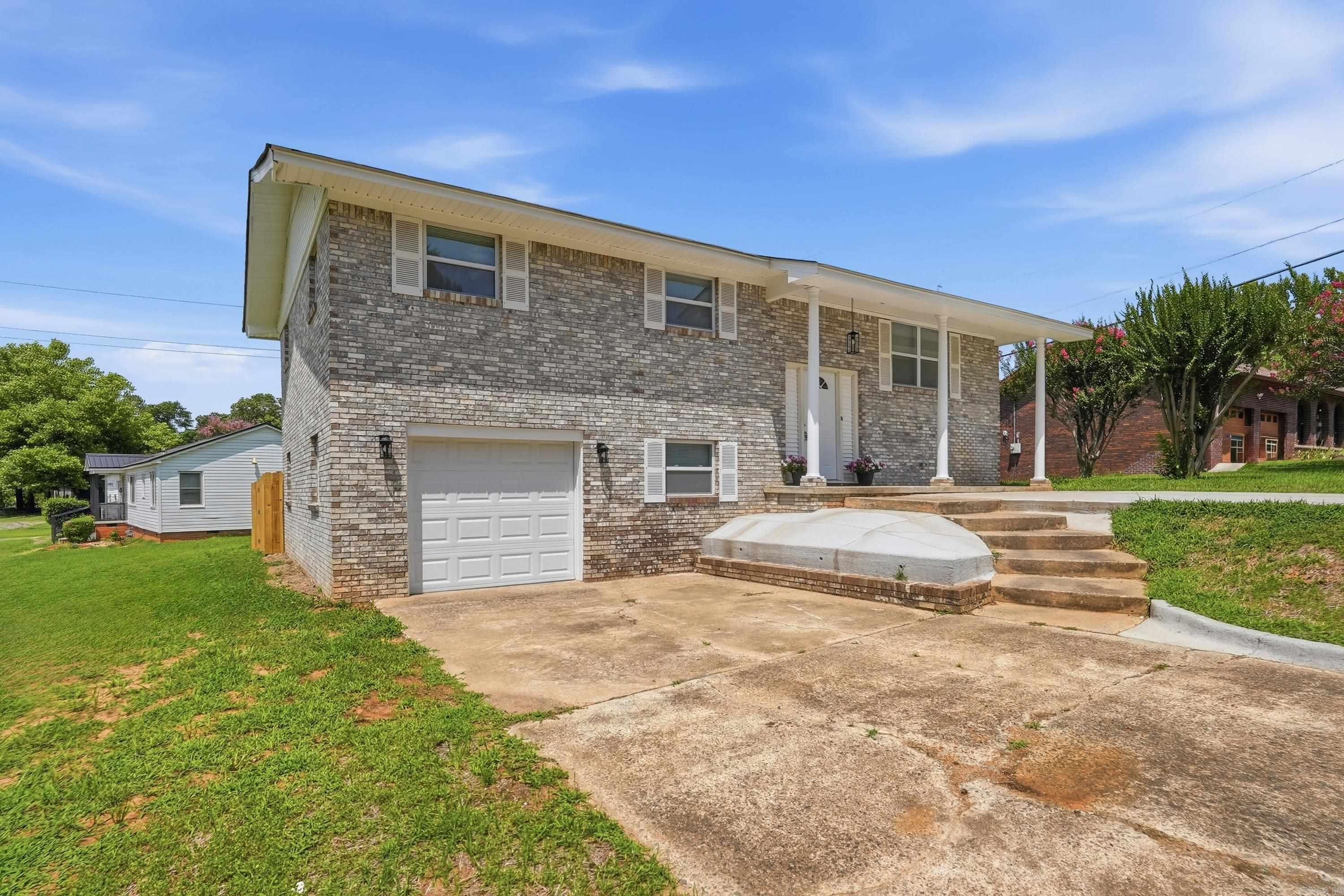 VALLEY VISTA - Residential