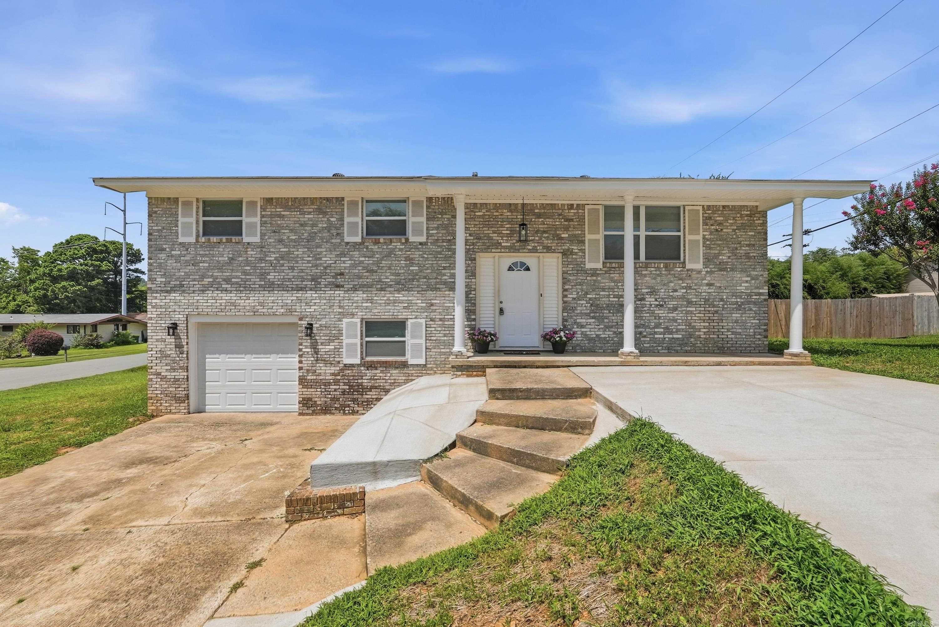 VALLEY VISTA - Residential