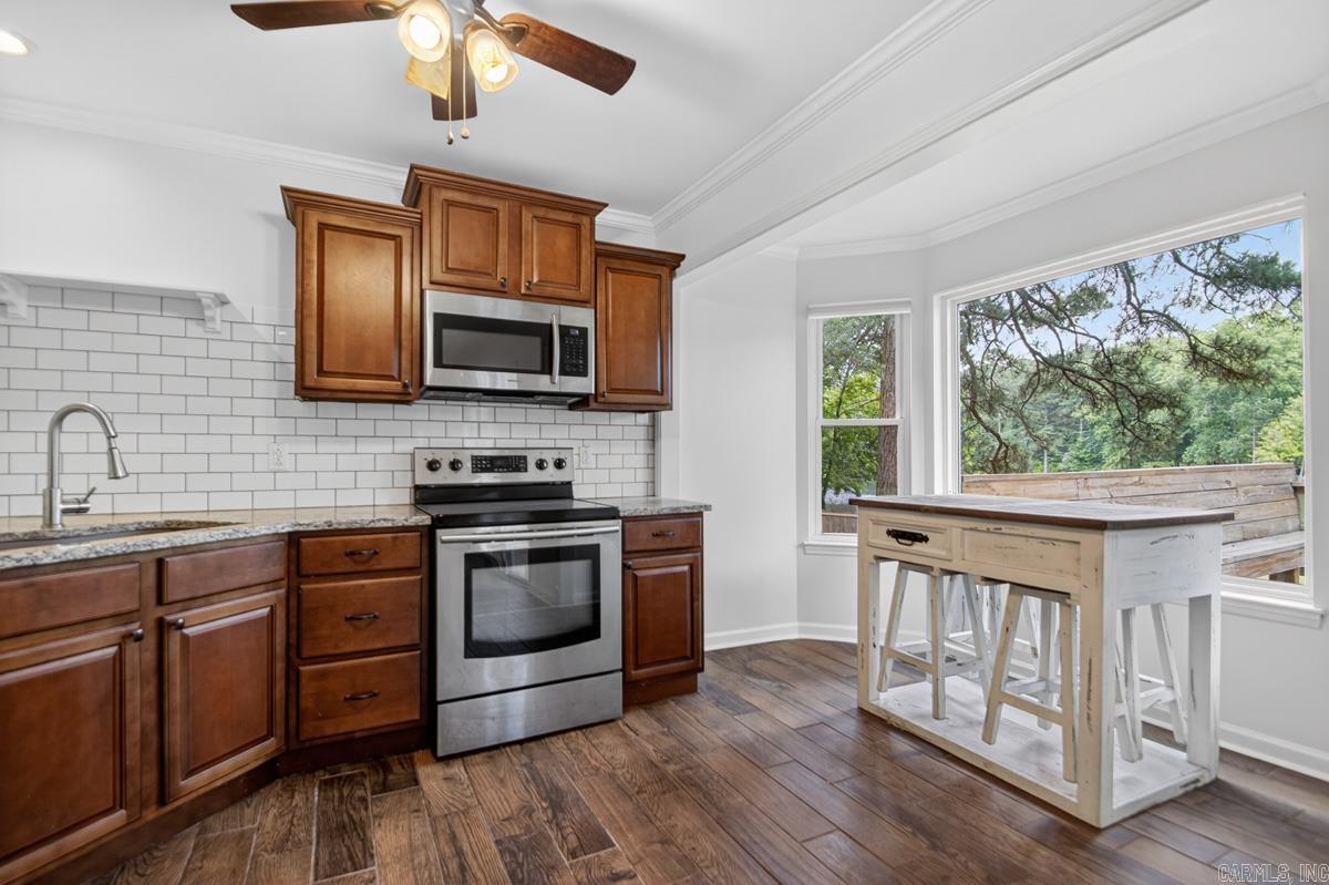 BLOOMFIELD HILLS - Residential