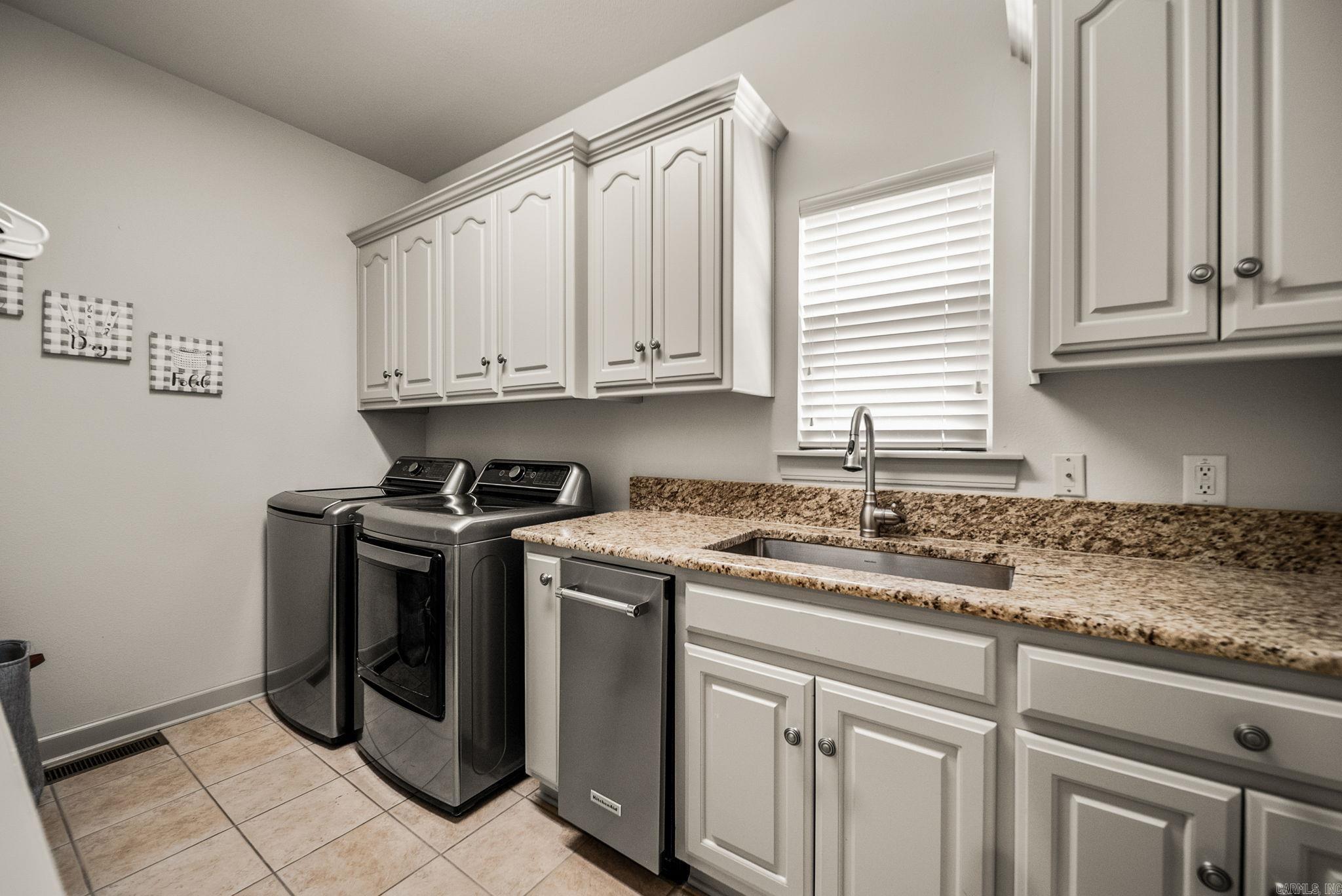 CHENAL VALLEY MARGEUAX - Residential