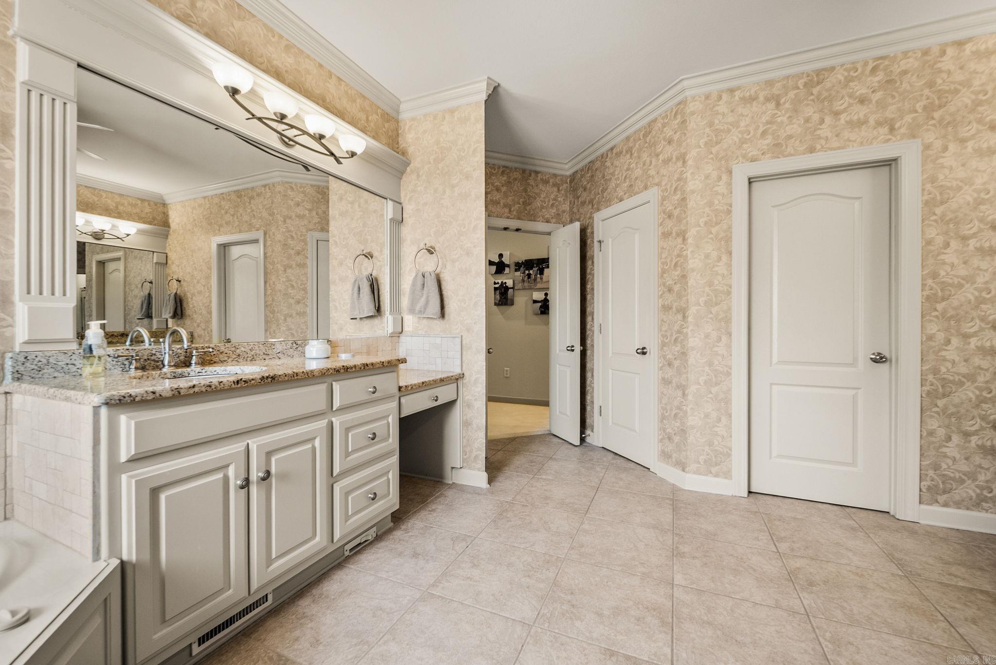 CHENAL VALLEY MARGEUAX - Residential