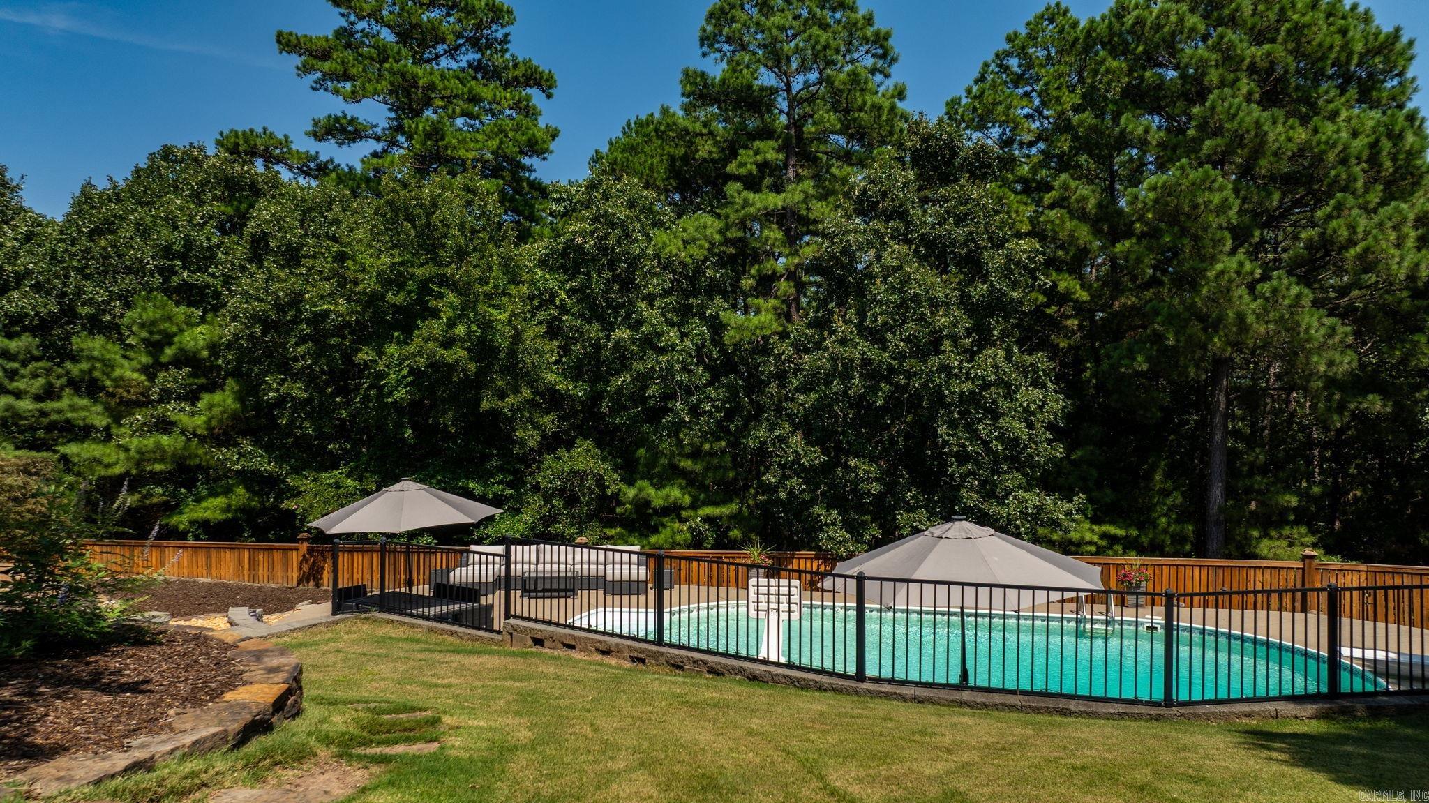 CHENAL VALLEY MARGEUAX - Residential