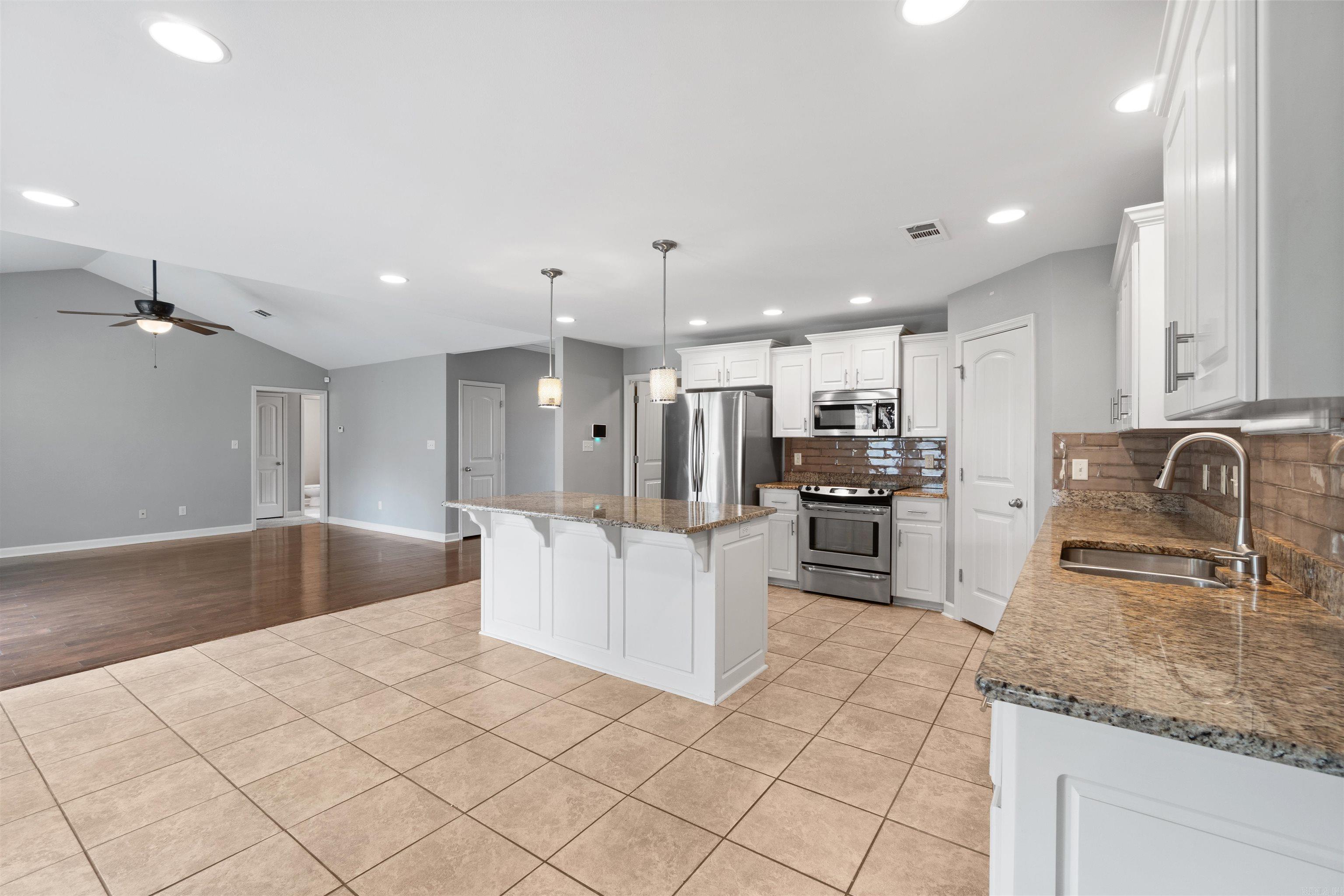 BASE MEADOWS ADDN - Residential