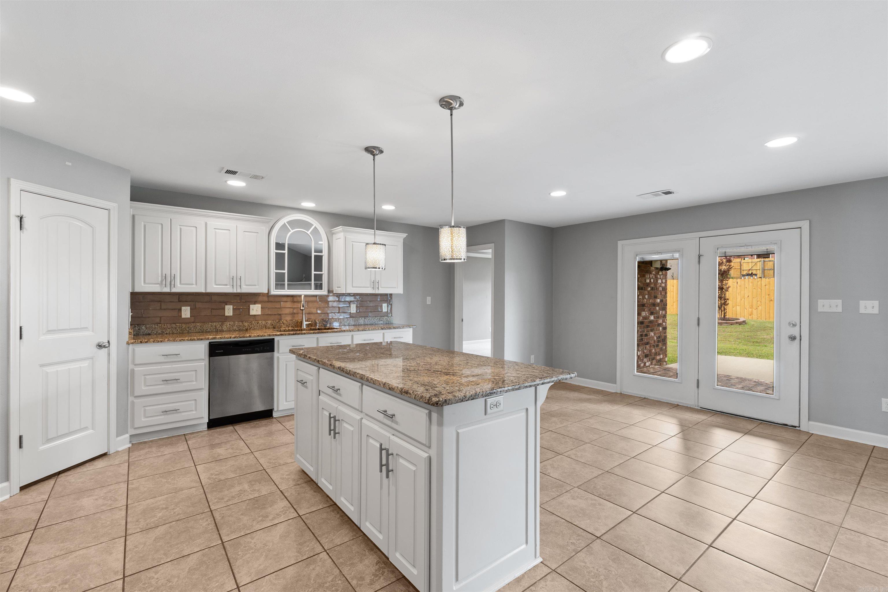 BASE MEADOWS ADDN - Residential