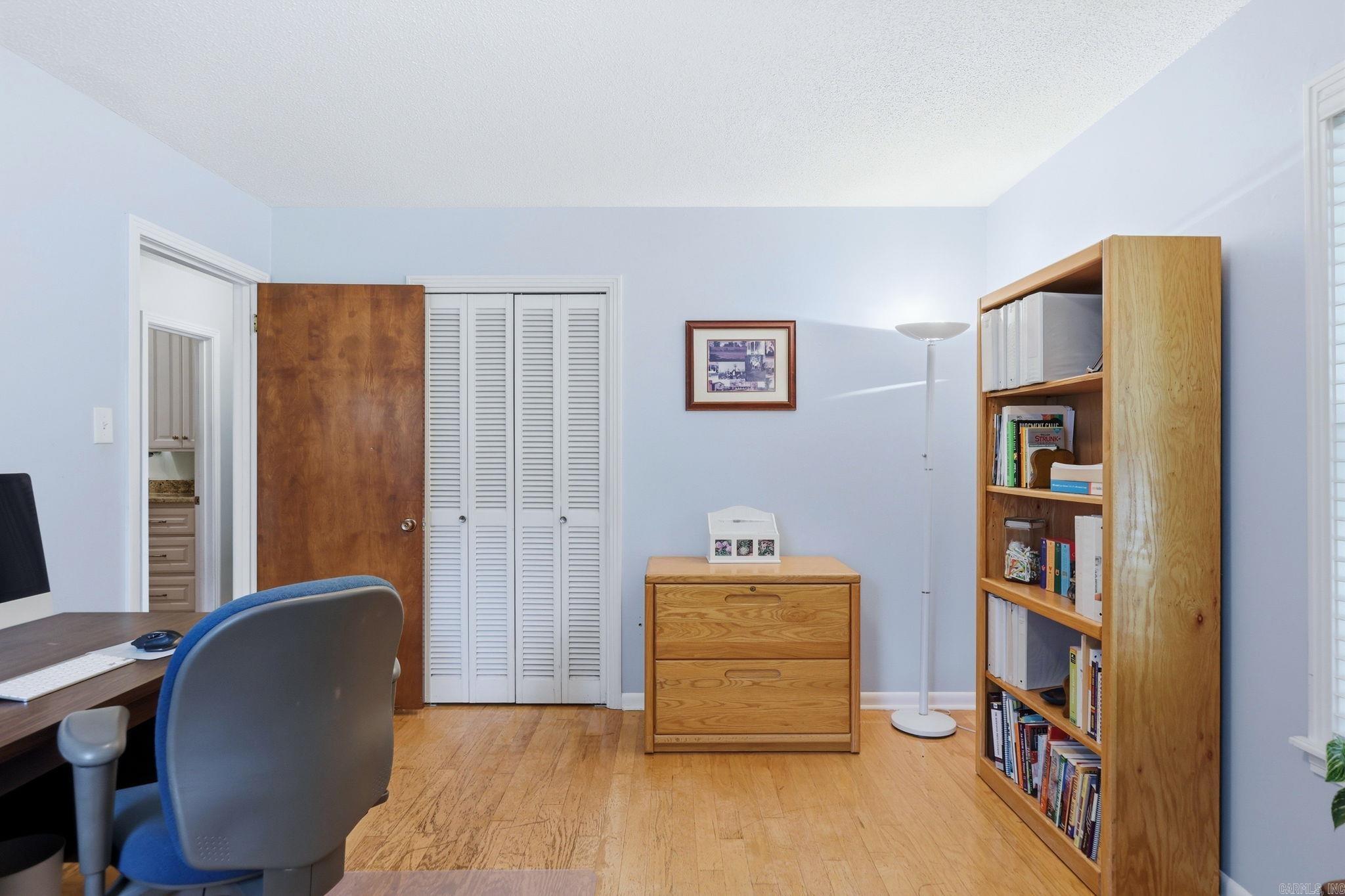 LAKEWOOD - Residential