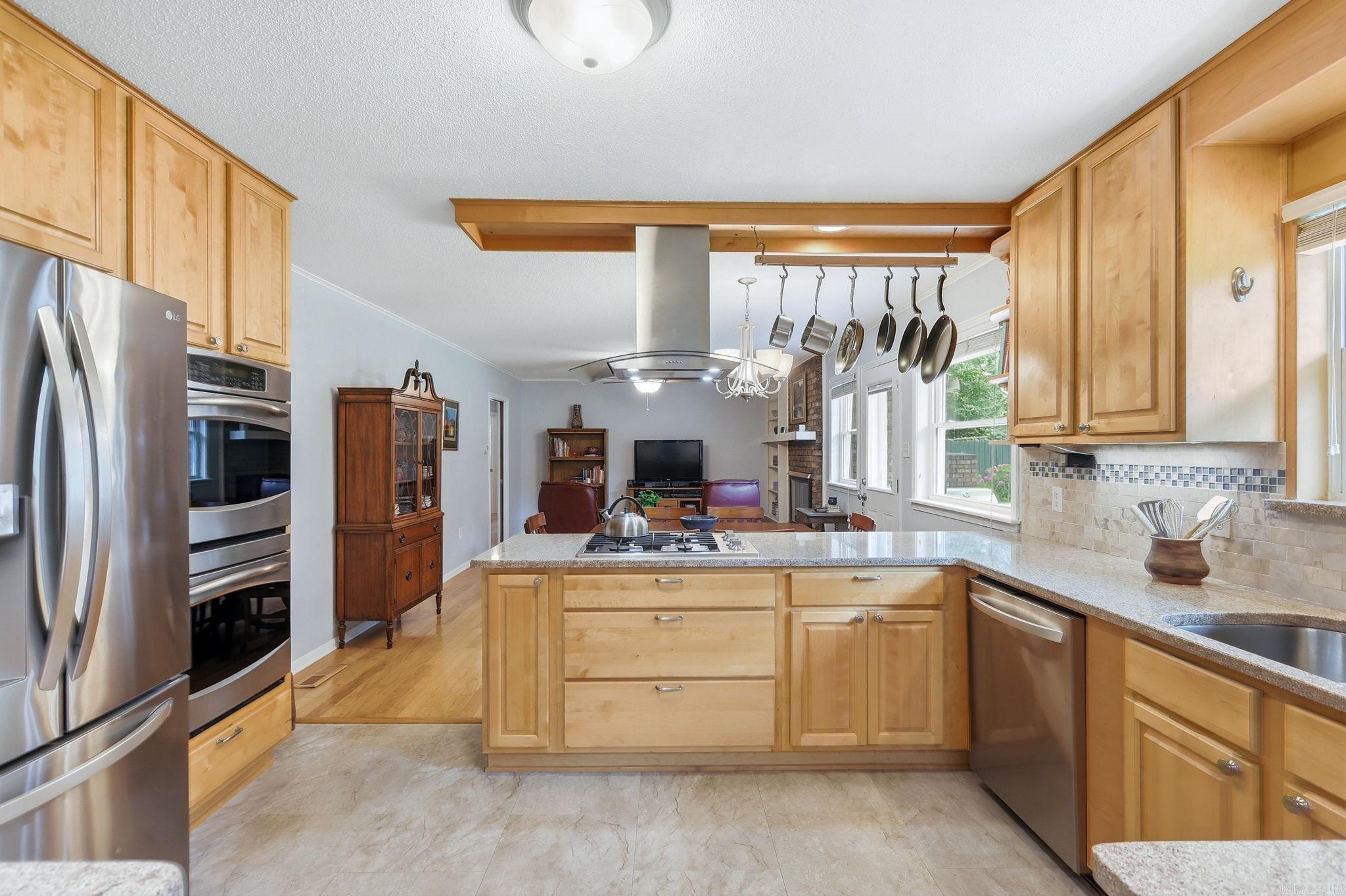 LAKEWOOD - Residential