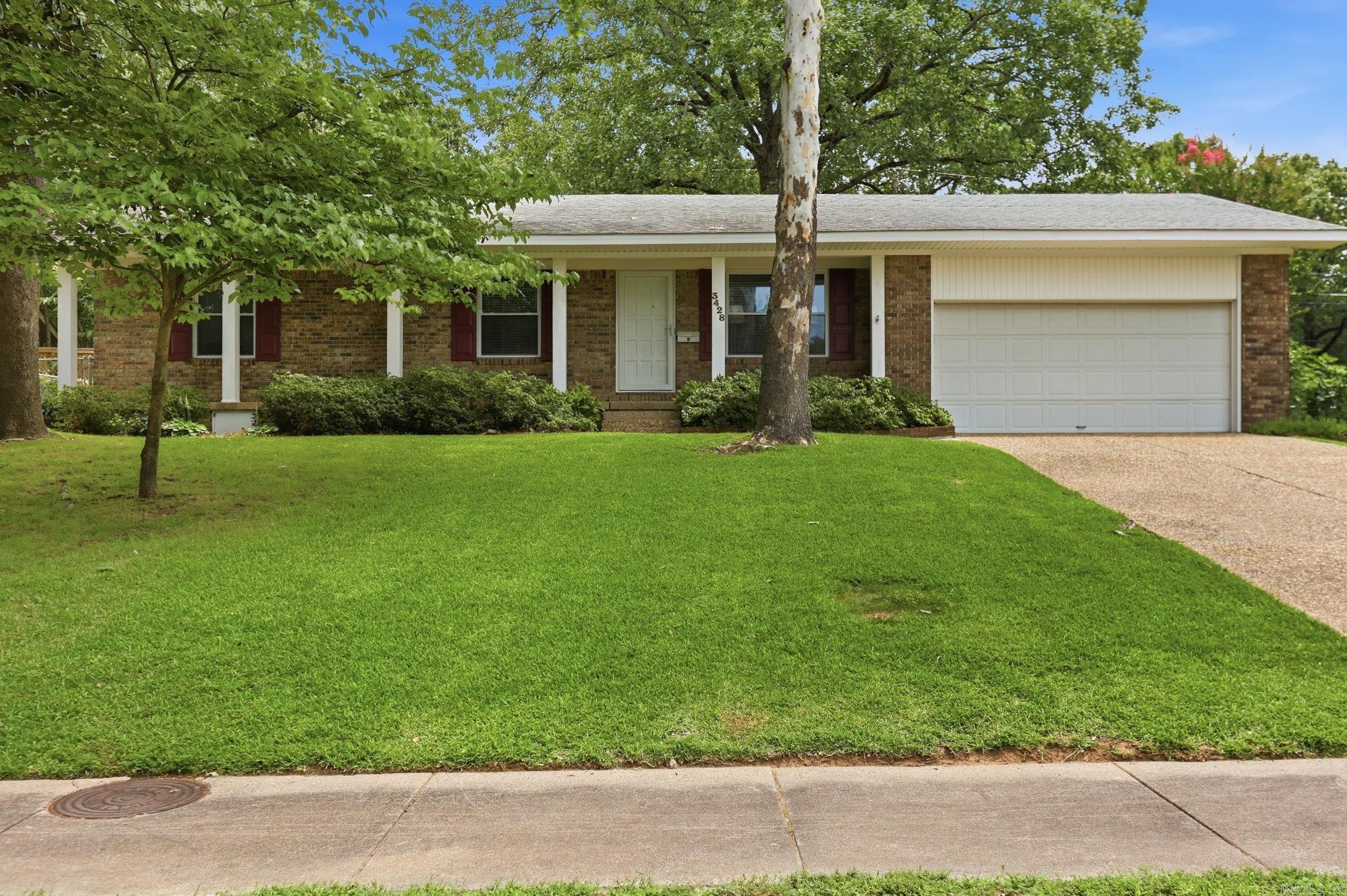 LAKEWOOD - Residential