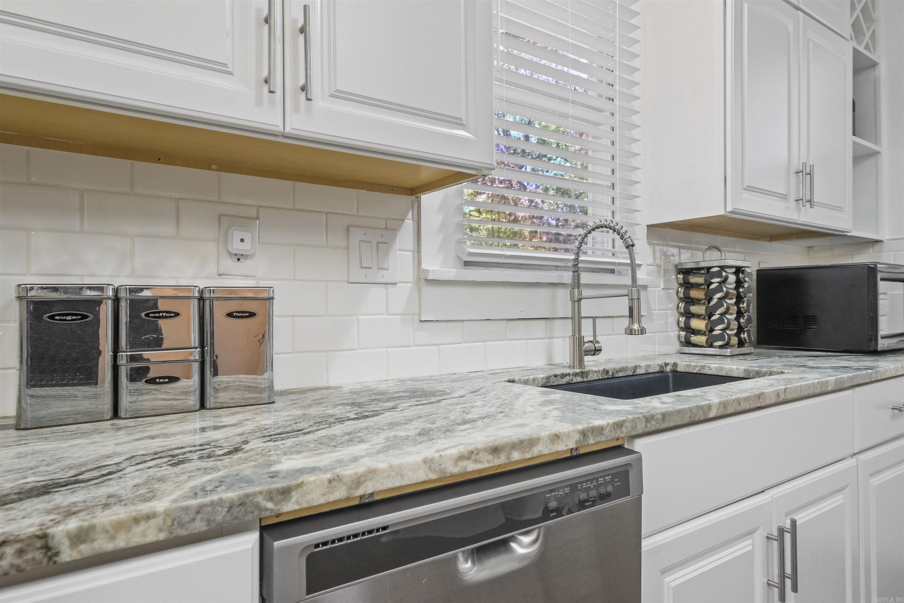 PULASKI HEIGHTS - Residential